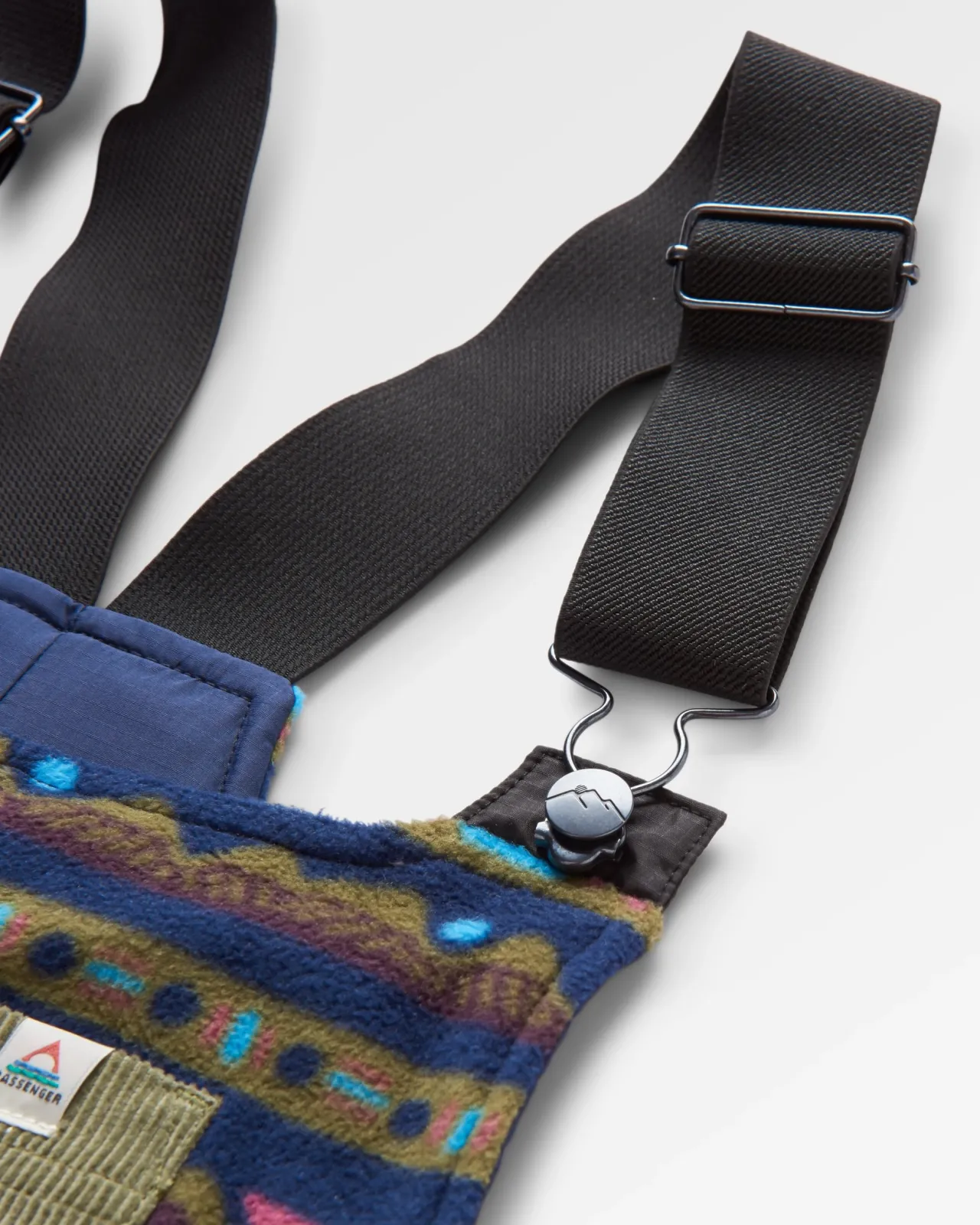 ace_recycelte_polarfleecelatzhose__berg_geo_multi_5.webp Outlet Ace Recycelte Polar-Fleece-Latzhose - Berg Geo Multi Damen Latzhosen & Hosen