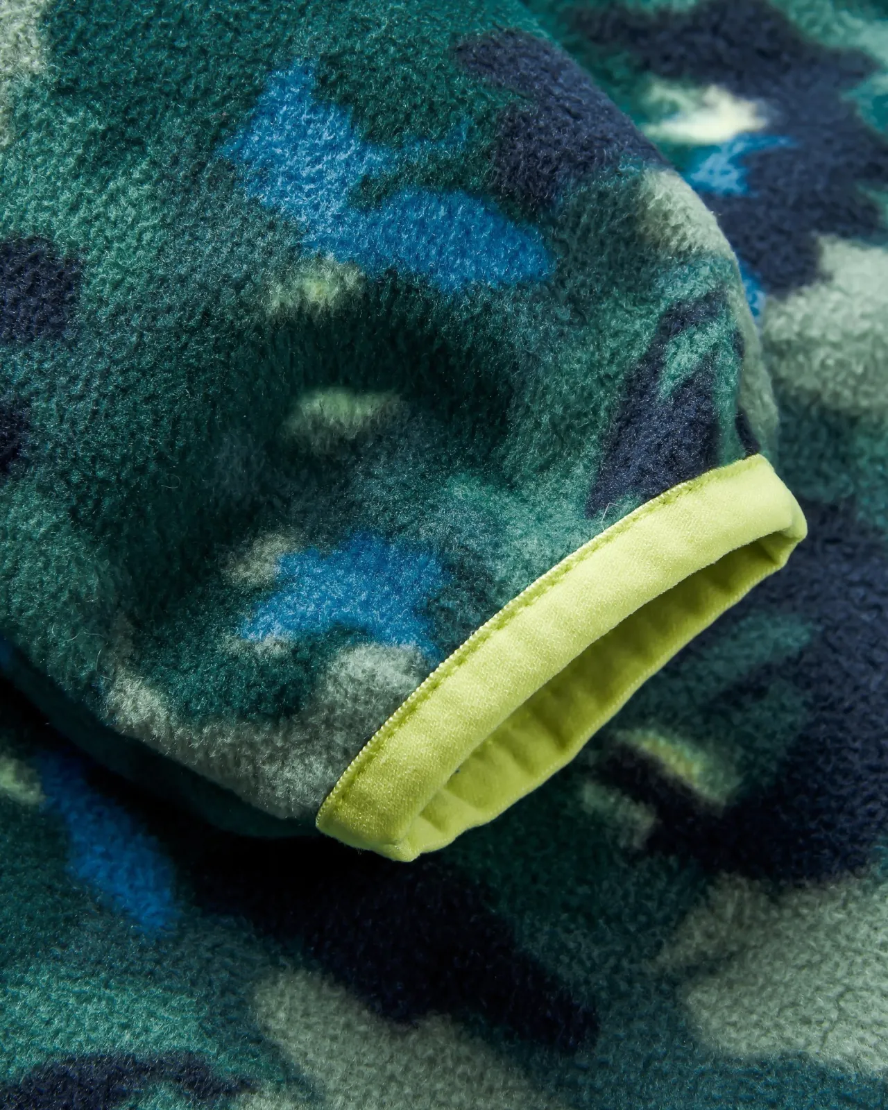 adrift_recyceltes_polarfleece__alpin_camo_regenwald_10.webp Best Sale Adrift Recyceltes Polarfleece - Alpin Camo Regenwald Herren Fleece | Fleece