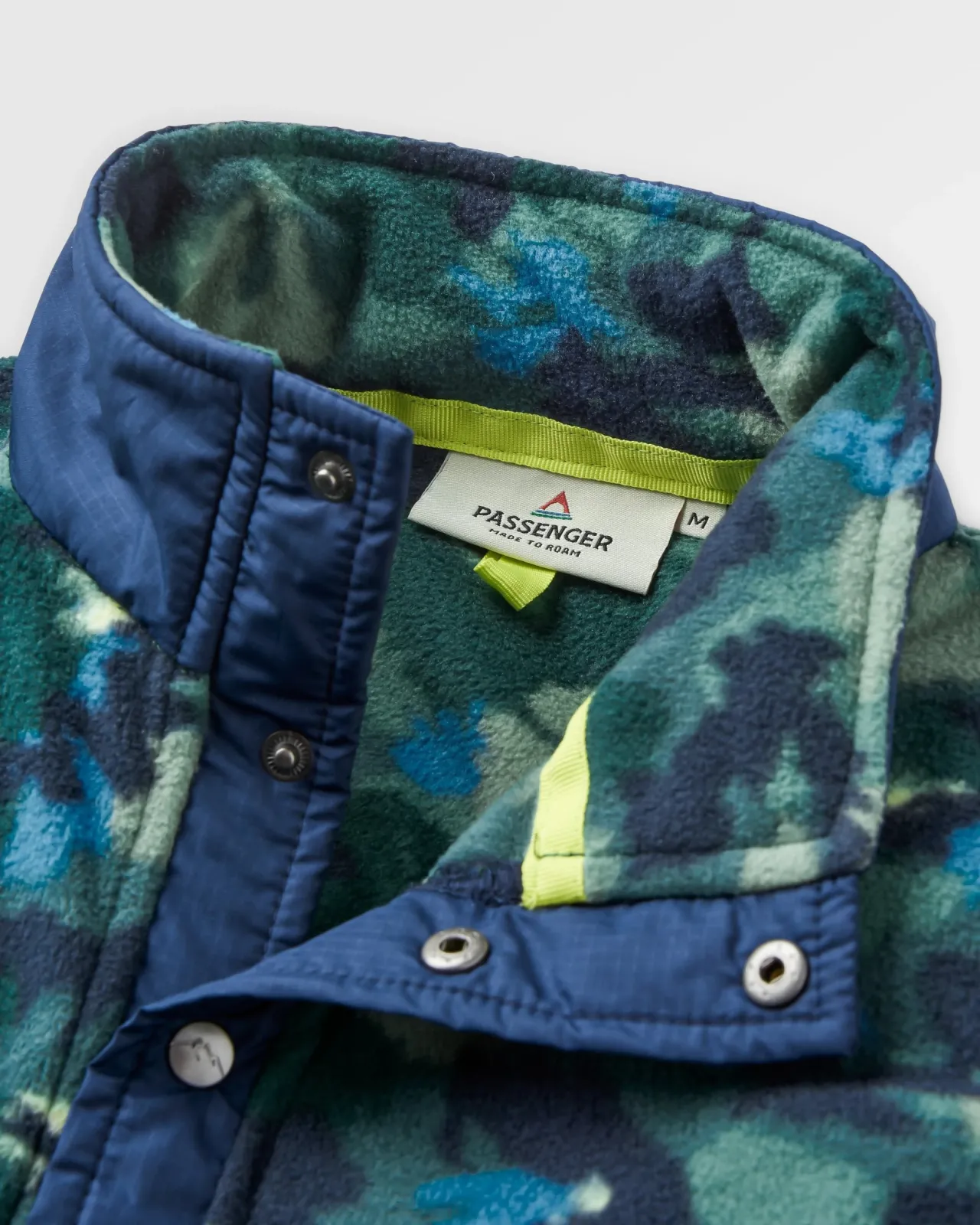adrift_recyceltes_polarfleece__alpin_camo_regenwald_4.webp Best Sale Adrift Recyceltes Polarfleece - Alpin Camo Regenwald Herren Fleece | Fleece