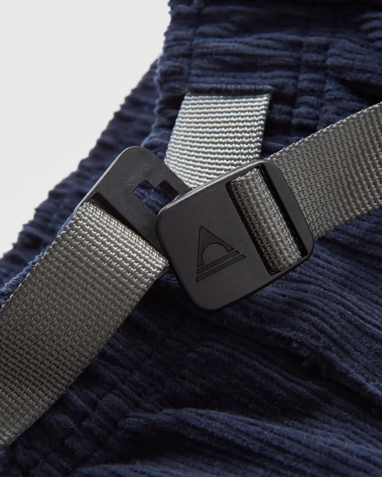 adventurer_cordhose__dunkles_marineblau_9.webp Online Adventurer Cordhose - Dunkles Marineblau Herren Hosen