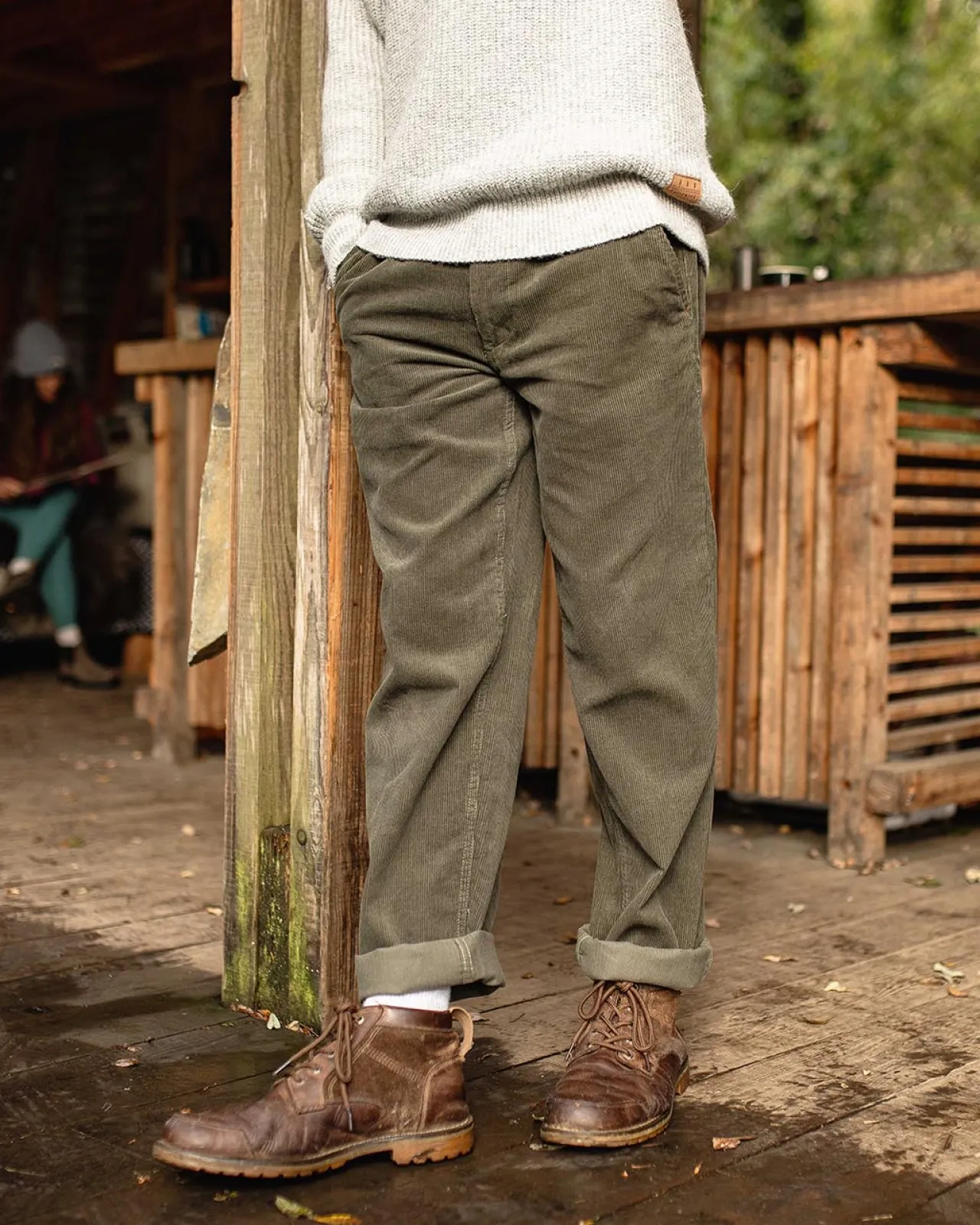 Clearance Adventurer Cordhose - Staubige Olive Herren Hosen