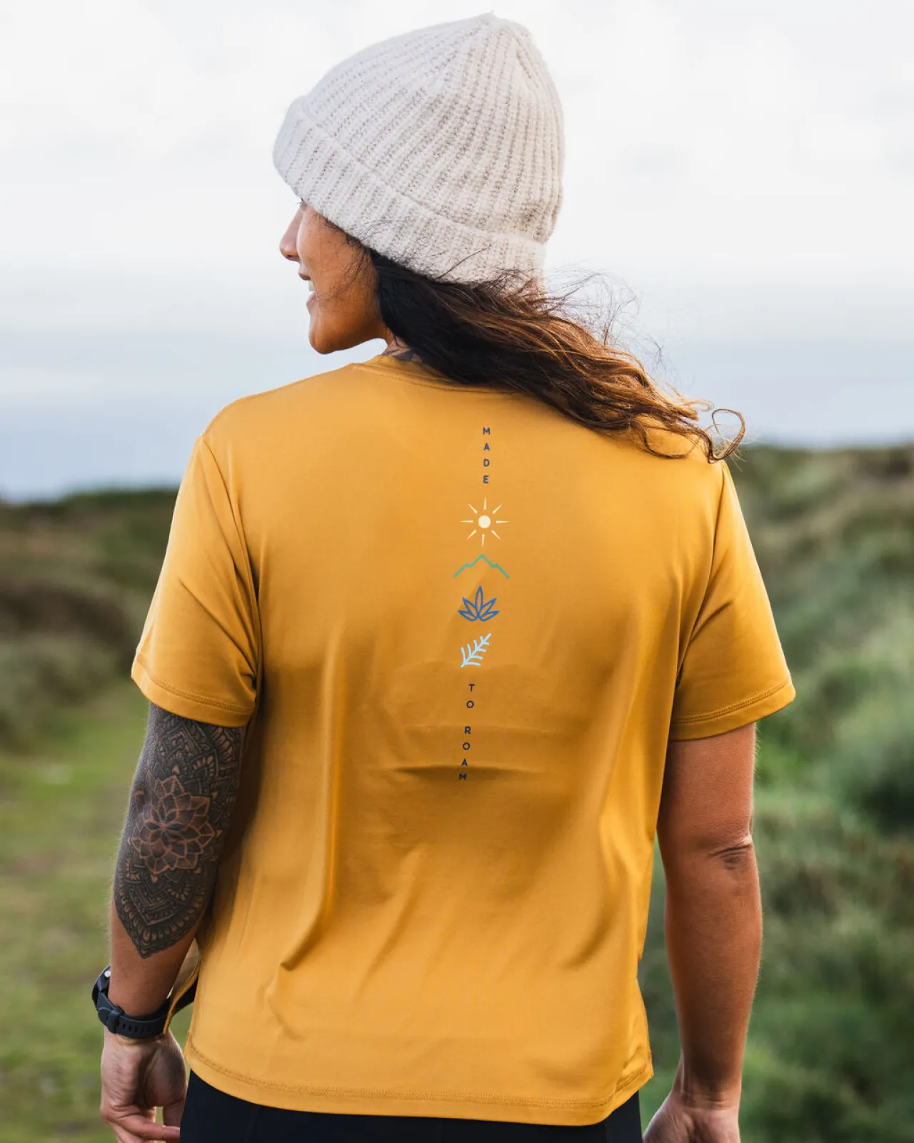 align_recyceltes_aktiv_tshirt__staubiges_ocker_2.webp Shop Align Recyceltes Aktiv T-Shirt - Staubiges Ocker Damen Oberteile