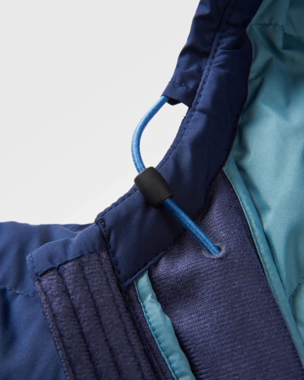 ashland_down_recycelte_jacke__dunkles_marineblaubirnengrn_8.webp New Ashland Down Recycelte Jacke - Dunkles Marineblau/Birnengrün Herren Isoliert | Jacken