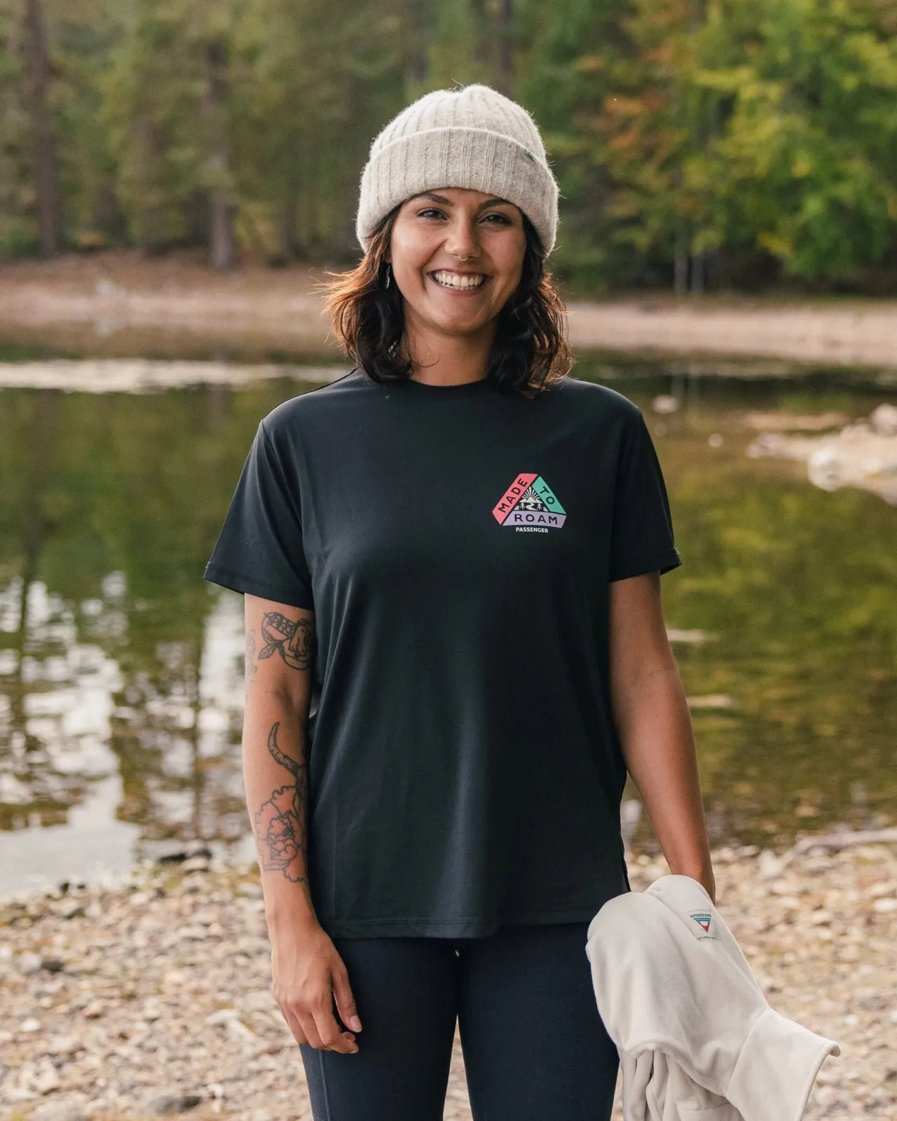 aurora_aktives_tshirt__schwarz_3.webp Online Aurora Aktives T-Shirt - Damen Oberteile