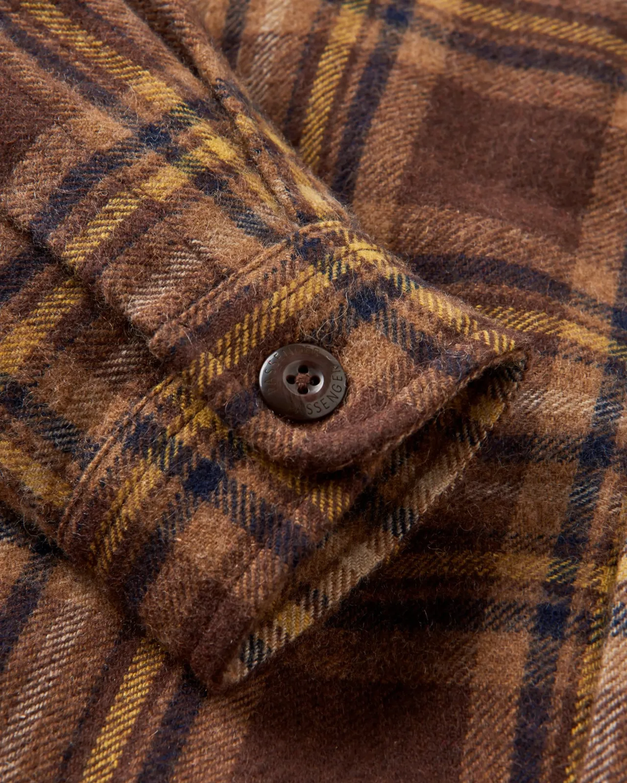 barren_overshirt__braunsenf_karo_4.webp Store Barren Overshirt - Braun/Senf Karo Herren Hemden