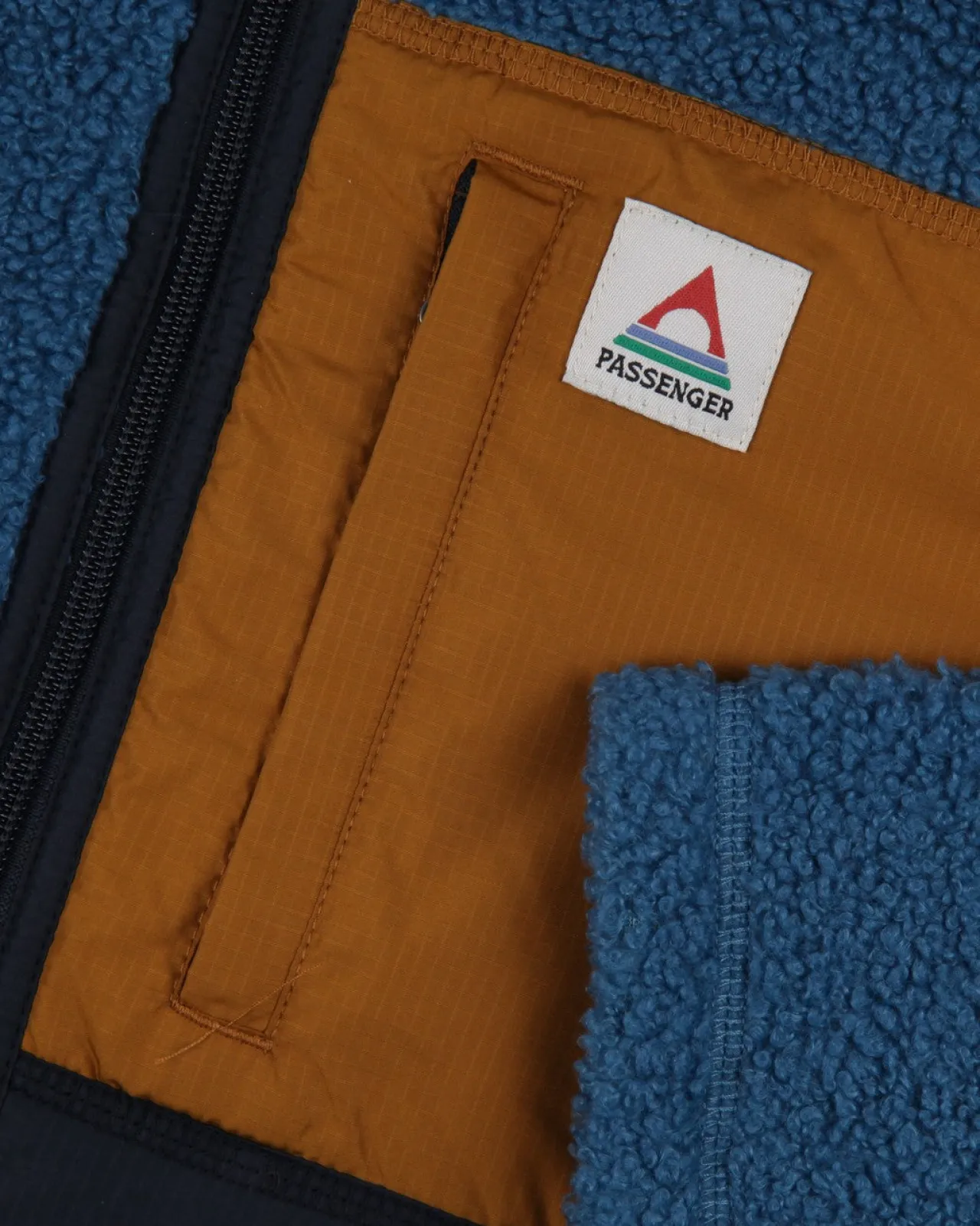born_explorer_recycled_polarlined_sherpa_fleece__blauer_stahl_7.webp New Born Explorer Recycled Polar-Lined Sherpa Fleece - Blauer Stahl Herren Fleece | Fleece