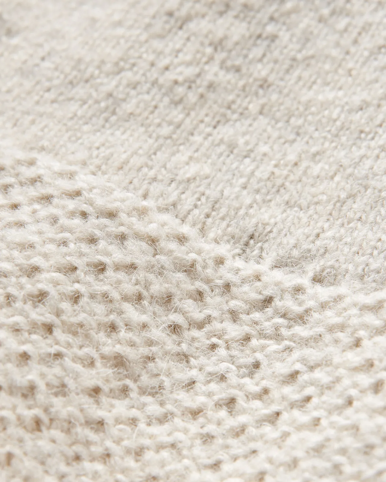 cove_recycelter_gestrickter_pullover__cremefarben_9.webp Outlet Cove Recycelter Gestrickter Pullover - Damen Strickwaren
