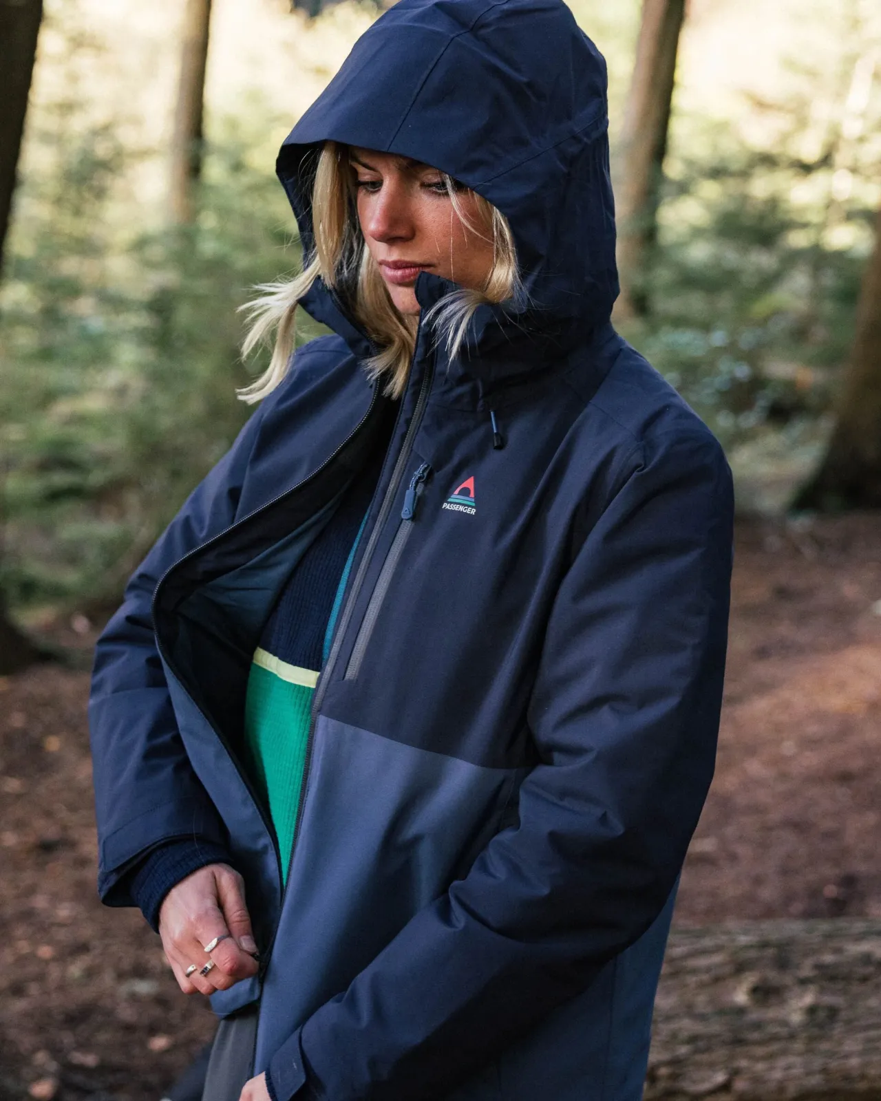 elevate_isolierte_wasserdichte_jacke__tiefes_marineblau_2.webp Flash Sale Elevate isolierte wasserdichte Jacke - Tiefes Marineblau Damen Isoliert | Wasserdicht
