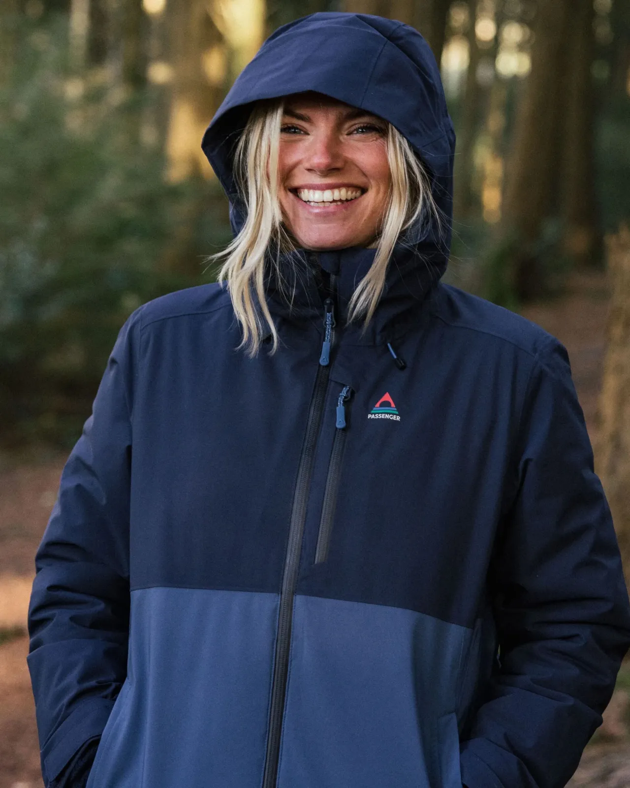 elevate_isolierte_wasserdichte_jacke__tiefes_marineblau_3.webp Flash Sale Elevate isolierte wasserdichte Jacke - Tiefes Marineblau Damen Isoliert | Wasserdicht