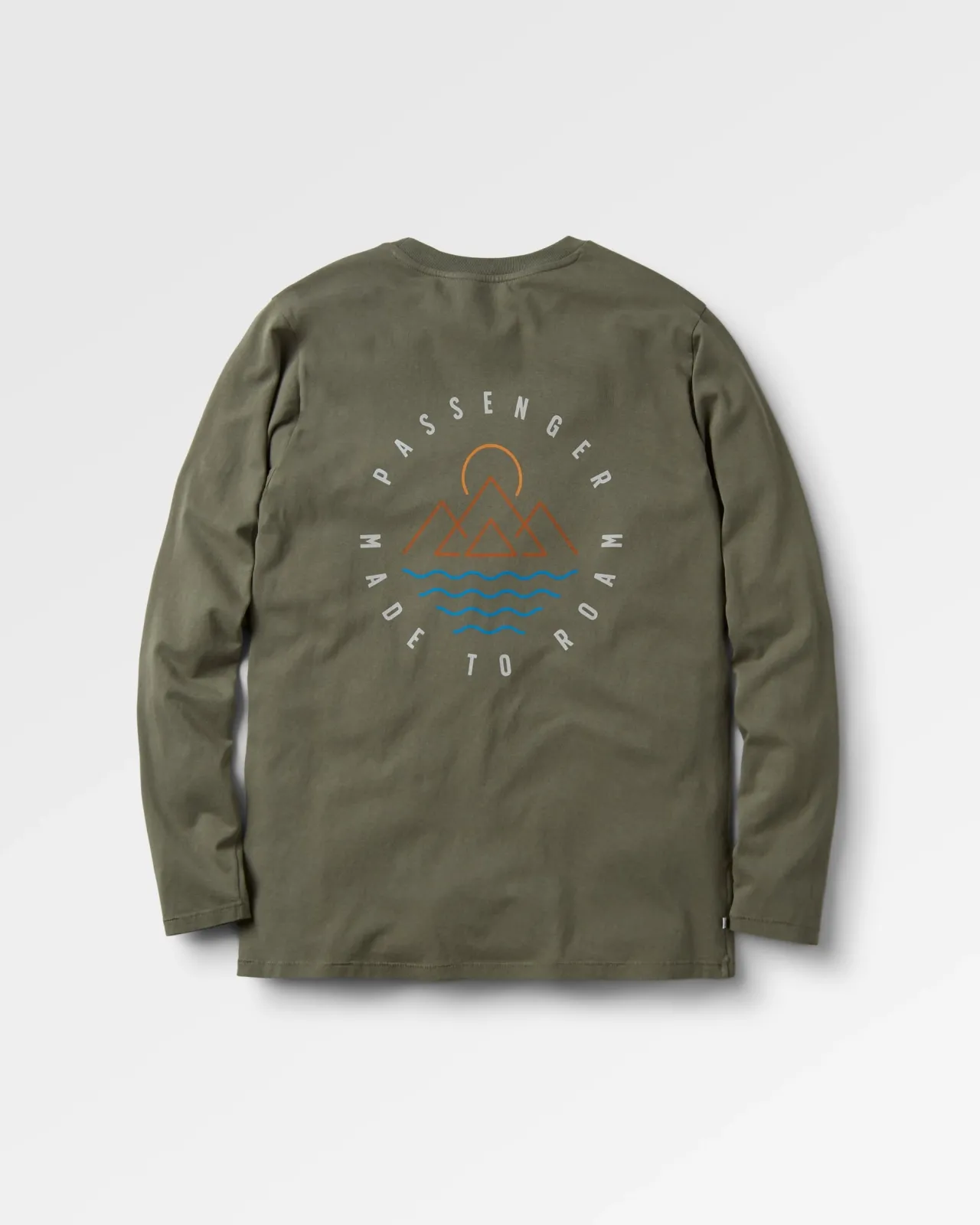escapism_recyceltes_langarmtshirt__staubige_olive_5.webp Clearance Escapism Recyceltes Langarm-T-Shirt - Staubige Olive Herren T-shirts & Tanktops