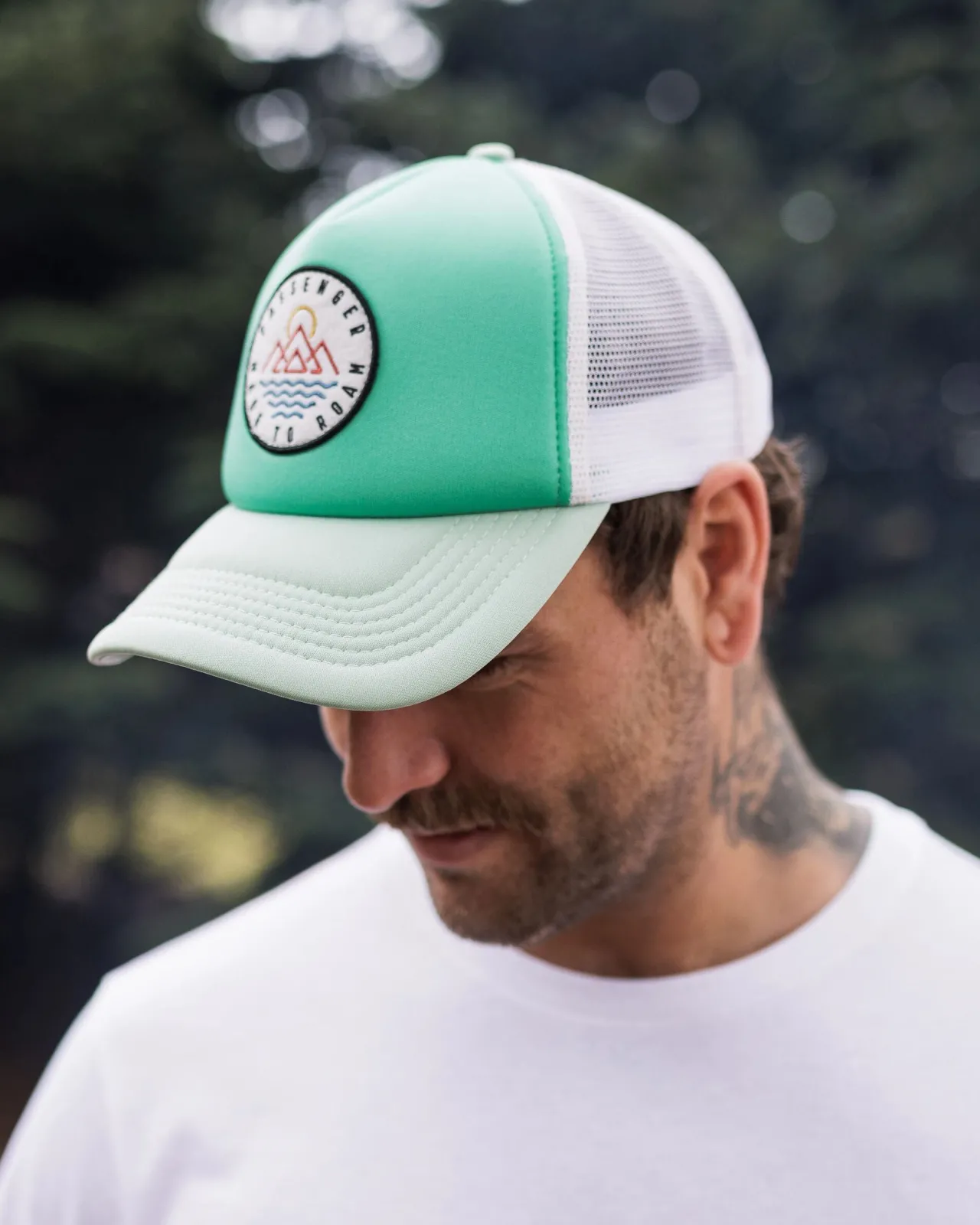 Discount Escapism Trucker Cap - Grüne Feige Herren Kappen & Hüte