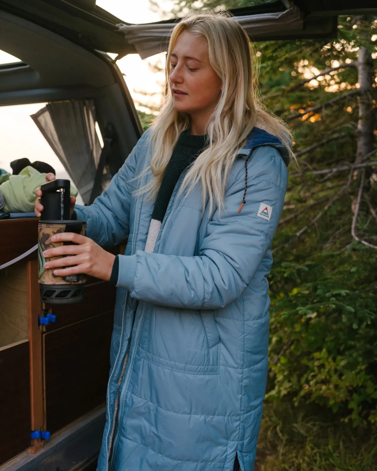 flora__recycelter_sherpageftterte_parka__arktis_3.webp Best Sale Flora 2.0 Recycelter Sherpa-gefütterte Parka - Damen Anoraks & Mäntel