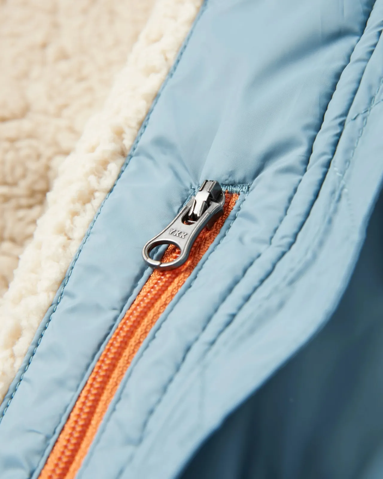 flora__recycelter_sherpageftterte_parka__arktis_6.webp Best Sale Flora 2.0 Recycelter Sherpa-gefütterte Parka - Damen Anoraks & Mäntel
