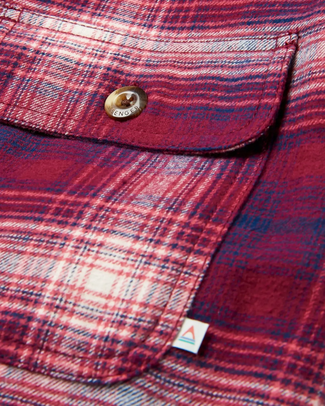freestyle_sherpagefttertes_overshirt__weinreiches_marineblau_karo_4.webp Outlet Freestyle Sherpa-gefüttertes Overshirt - Wein/Reiches Marineblau Karo Herren Hemden | Hemdjacken