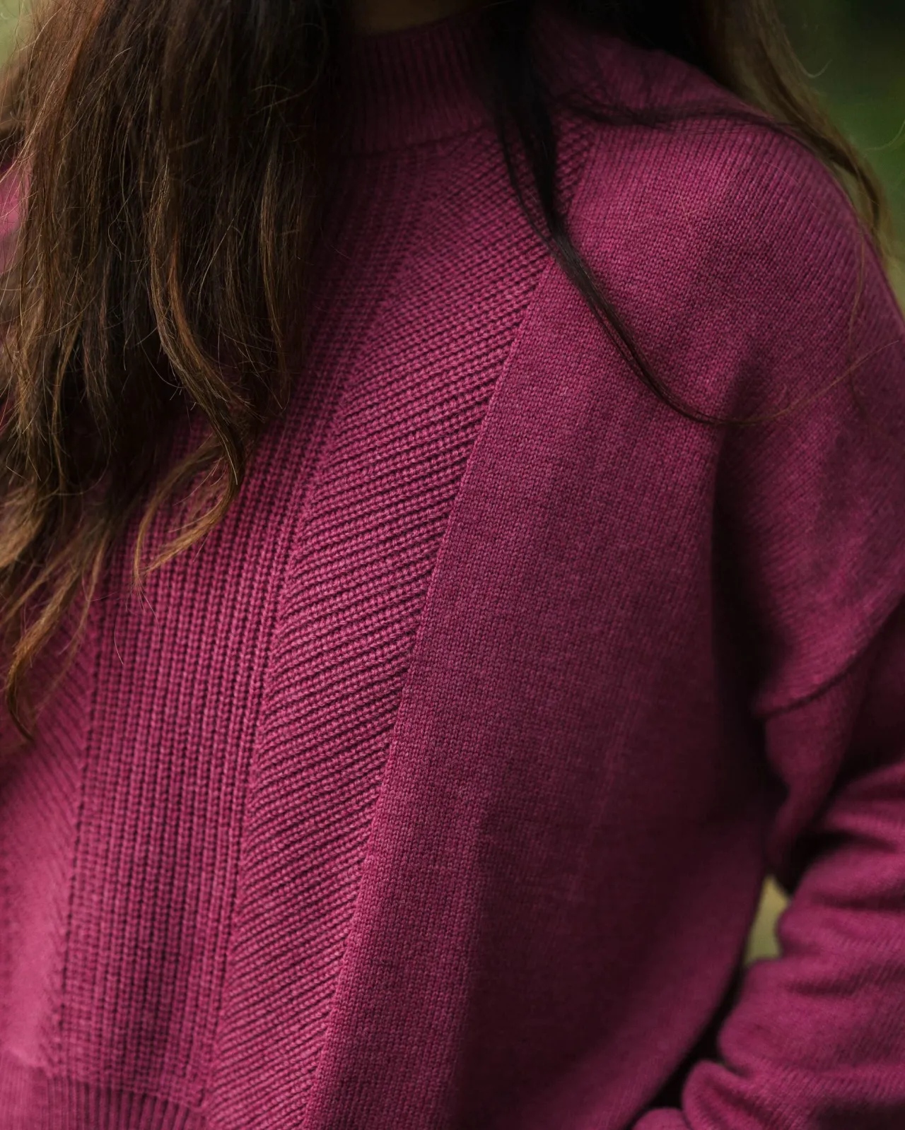 hideout_bergroer_biostrickpullover__rhabarber_3.webp Sale Hideout Übergroßer Bio-Strickpullover - Damen Strickwaren