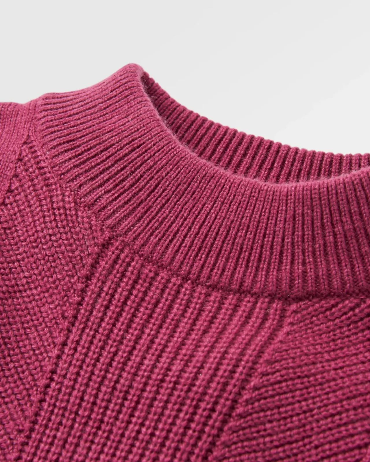 hideout_bergroer_biostrickpullover__rhabarber_6.webp Sale Hideout Übergroßer Bio-Strickpullover - Damen Strickwaren