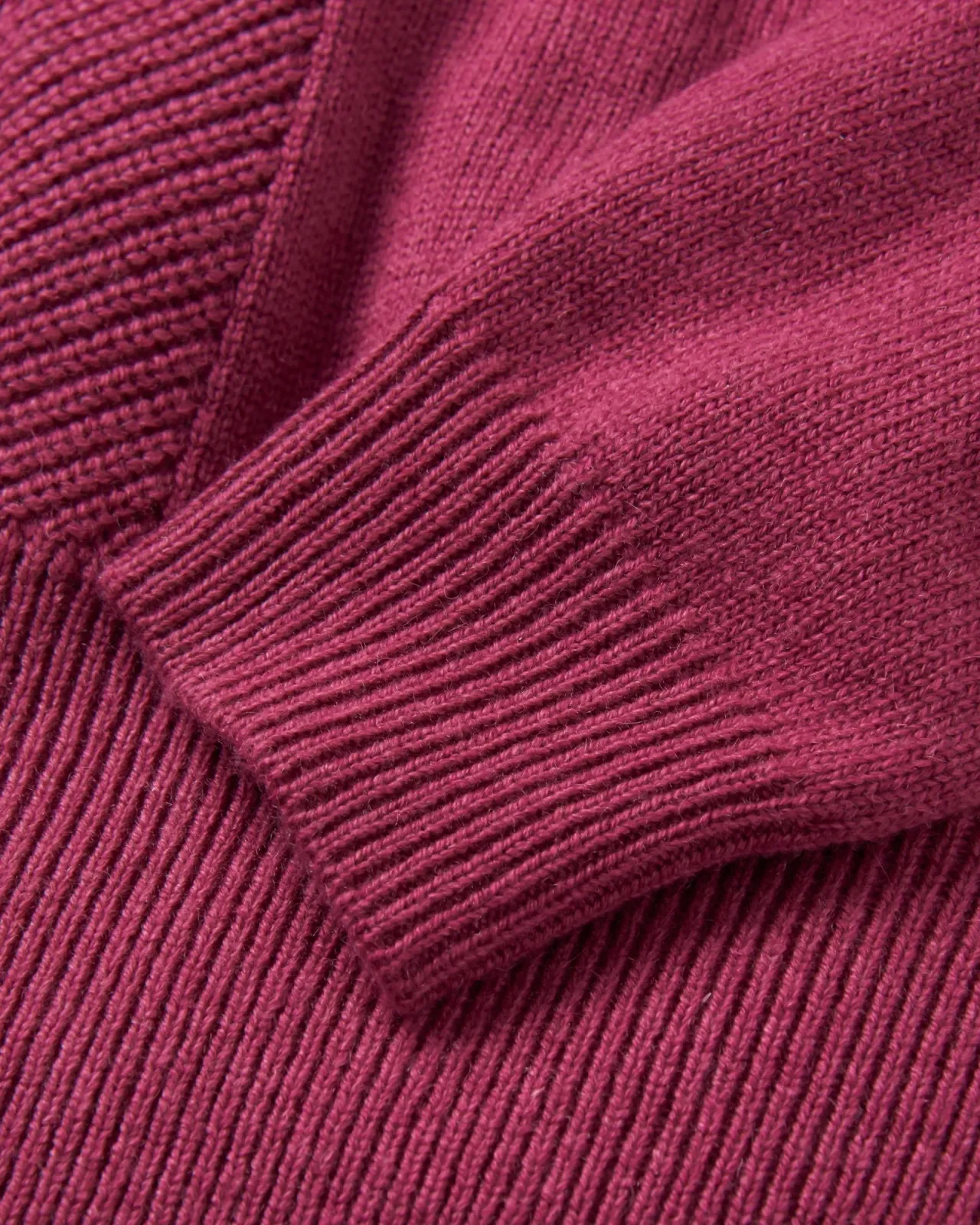 hideout_bergroer_biostrickpullover__rhabarber_7.webp Sale Hideout Übergroßer Bio-Strickpullover - Damen Strickwaren