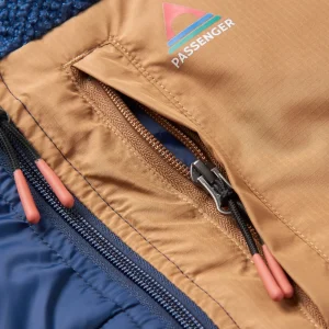 Store Journey Recycelte Isolierjacke - Sattes Marineblau/Dunkles Denim Herren Isoliert