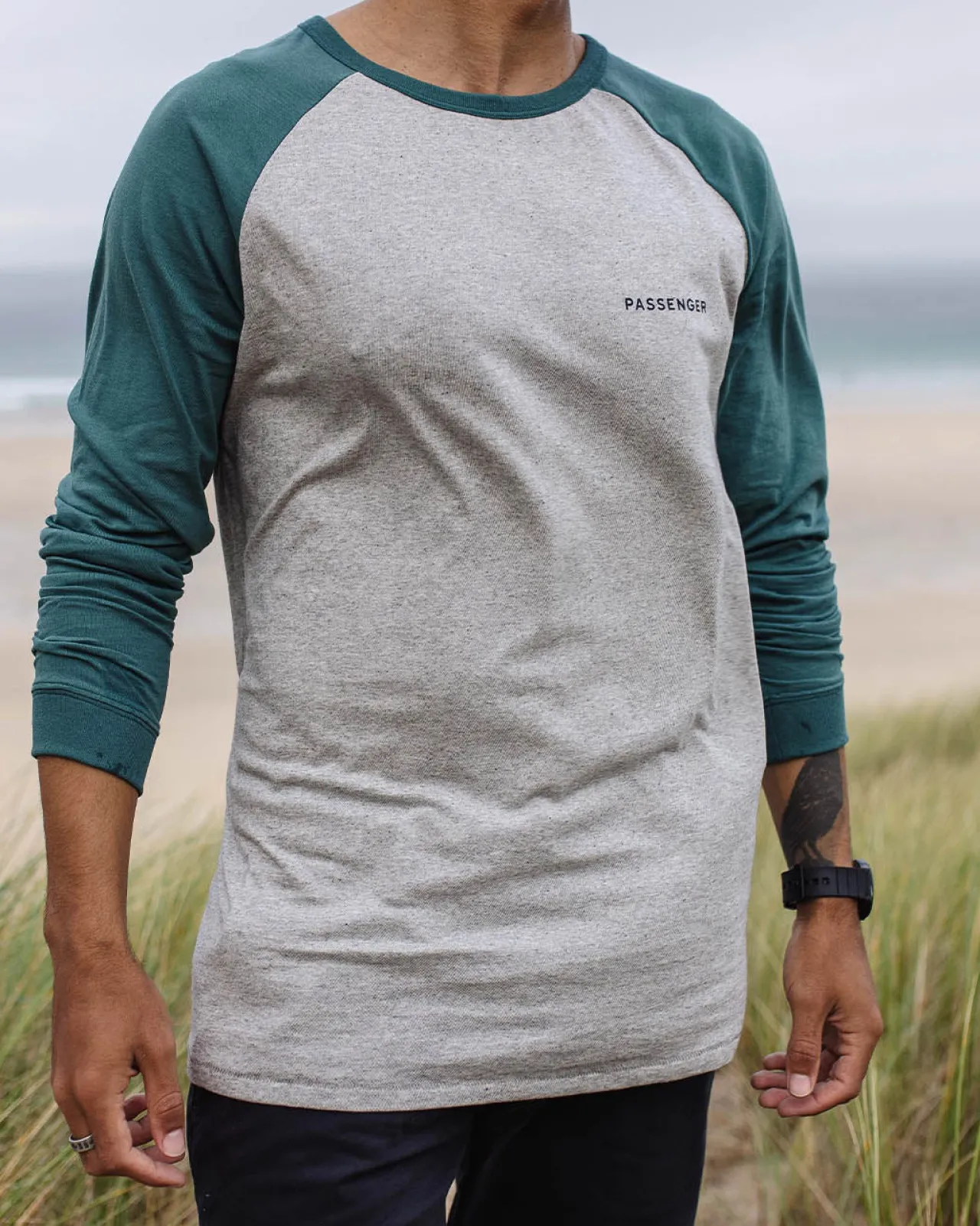 made_to_roam_recyceltes_langarmshirt__graumeliert_3.webp Sale Made to Roam Recyceltes Langarmshirt - Herren T-shirts & Tanktops