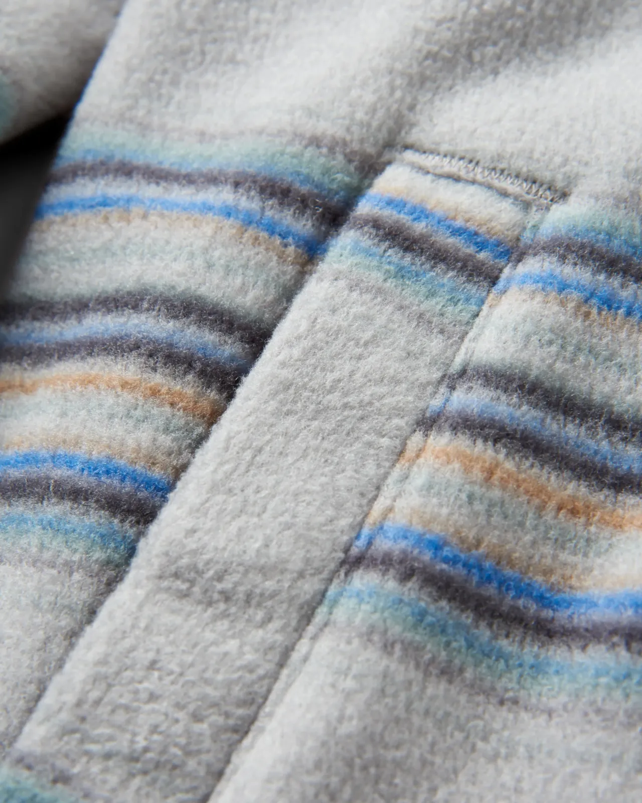 maple_recyceltes_polarfleecehemd__stahlgrau_gestreift_5.webp Outlet Maple Recyceltes Polar-Fleece-Hemd - Stahlgrau gestreift Herren Hemden | Fleece