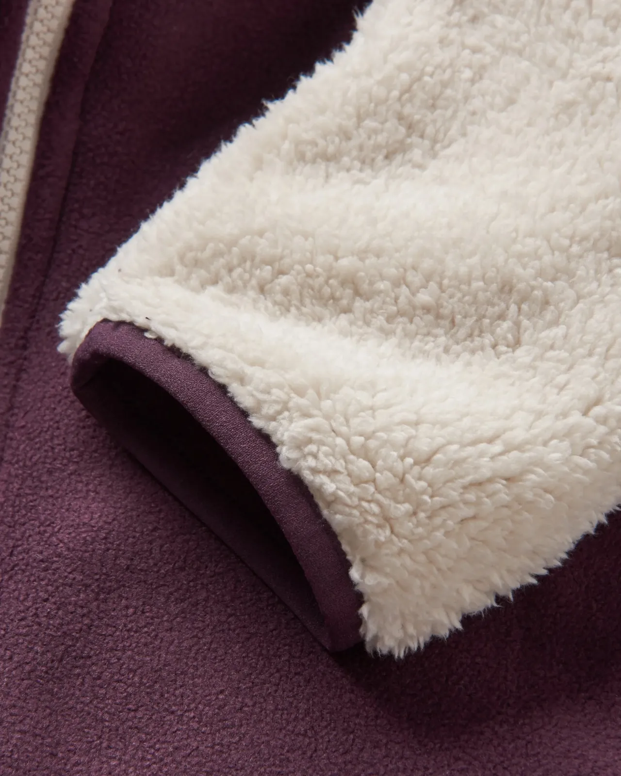 nestling_recyceltes_polargeftterte_sherpafleece__tief_pflaume_4.webp Best Nestling Recyceltes Polar-gefütterte Sherpa-Fleece - Tief Pflaume Damen Fleece | Fleece