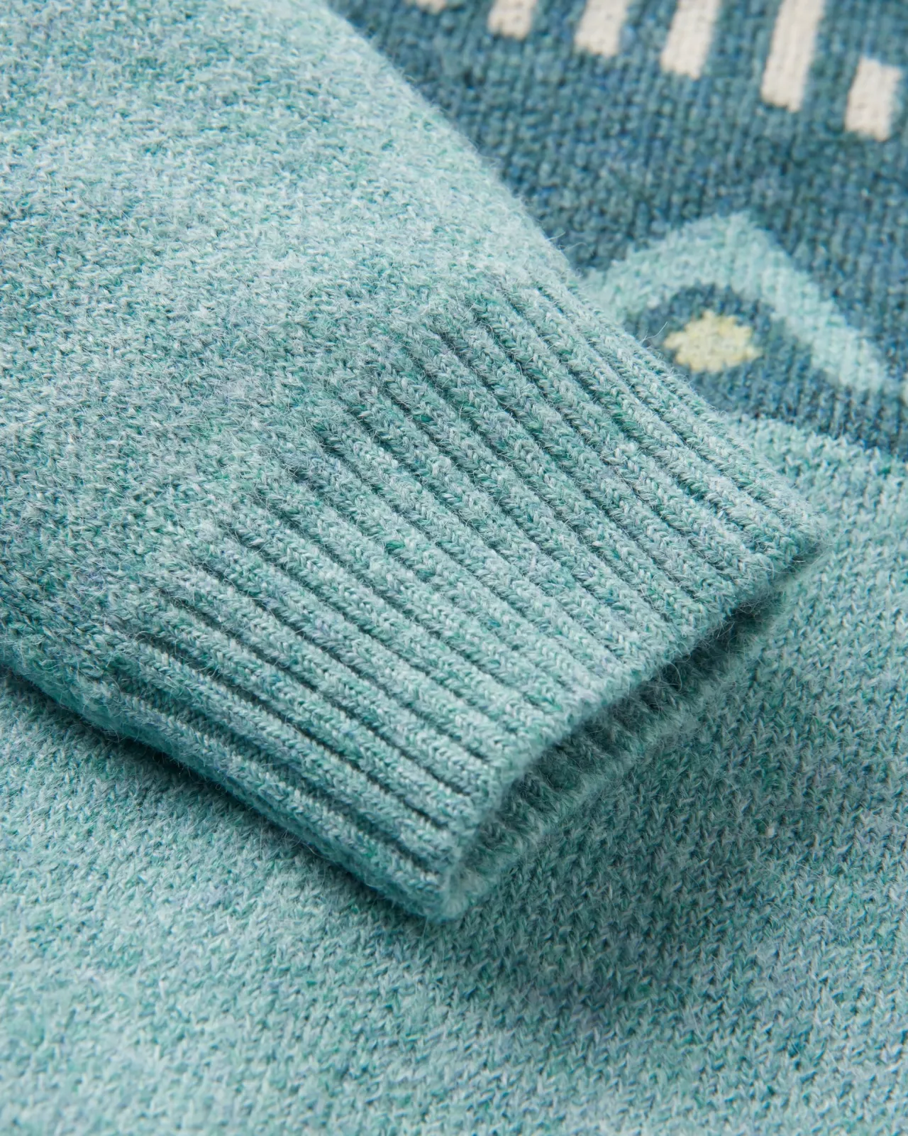 nettle_recycelter_gestrickter_pullover__arktis_7.webp Best Nettle Recycelter Gestrickter Pullover - Damen Strickwaren