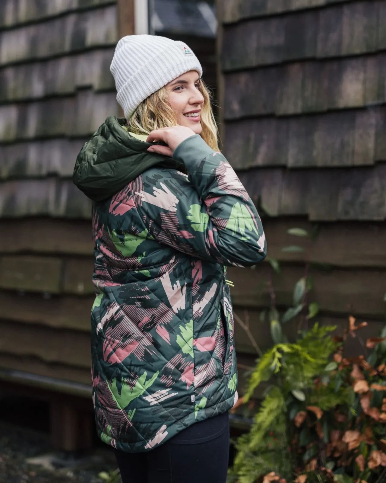 ocean_recycelte_isolierte__zip_jacke__abstrakte_bergtanne_2.webp Clearance Ocean recycelte isolierte 1/2 Zip Jacke - Abstrakte Bergtanne Damen Isoliert