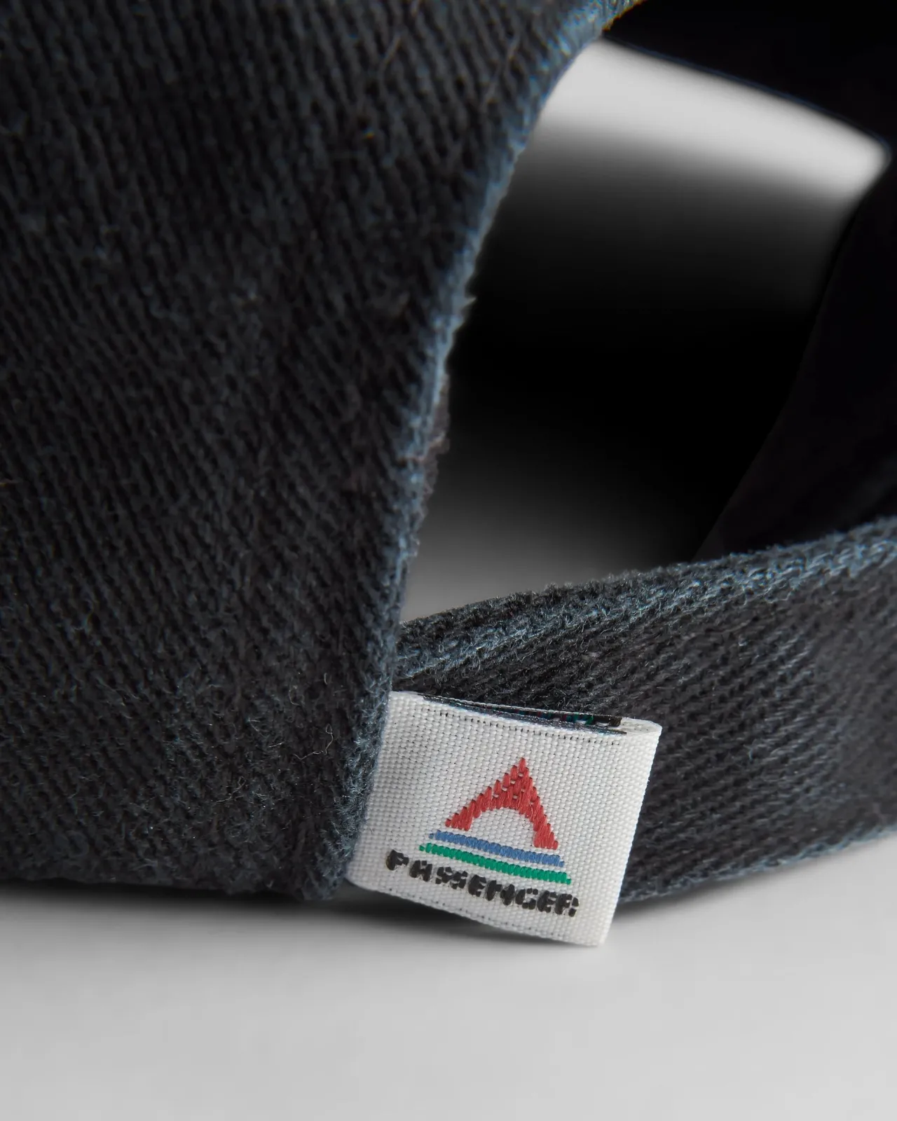odyssey_recycelte_panelkappe__schwarz_5.webp Shop Odyssey Recycelte 5-Panel-Kappe - Herren Kappen & Hüte | Kappen & Hüte