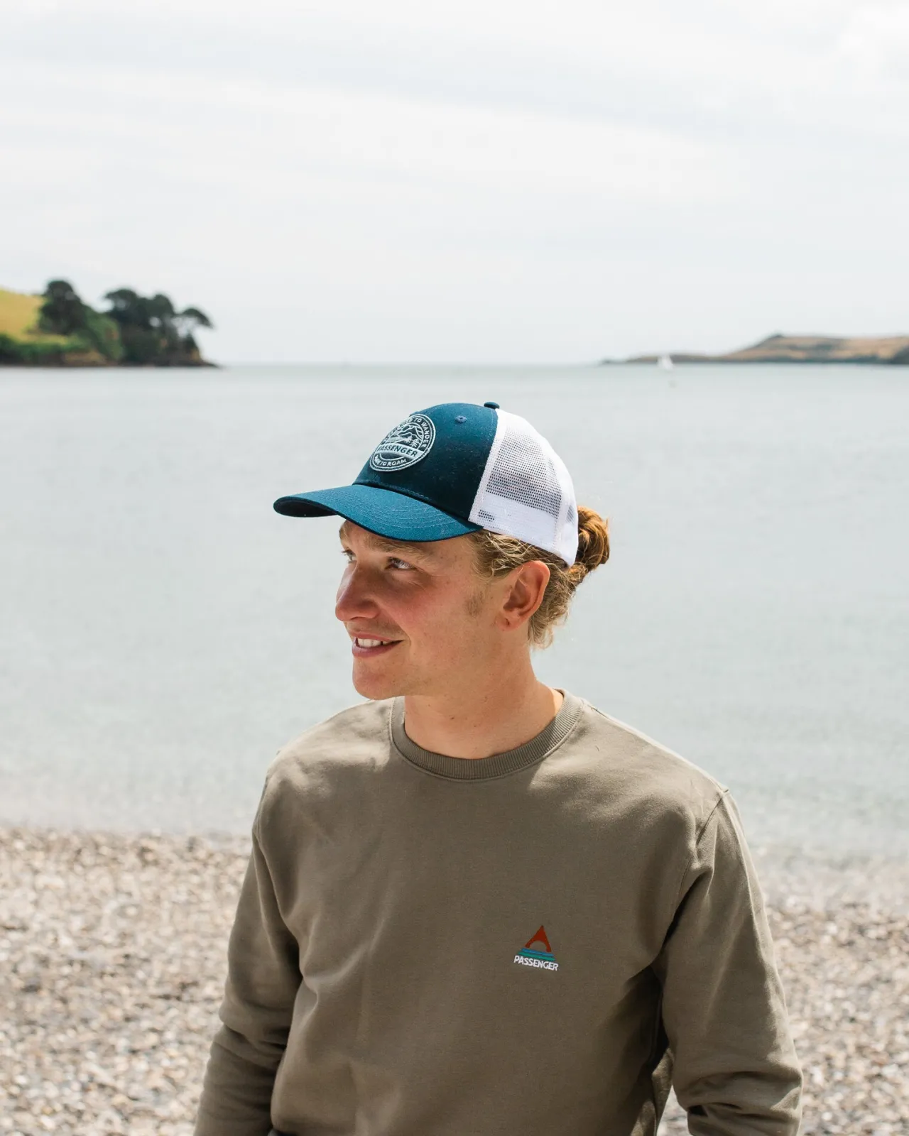 Hot Odyssey Trucker Kappe - Tiefes Marineblau Herren Kappen & Hüte | Kappen & Hüte