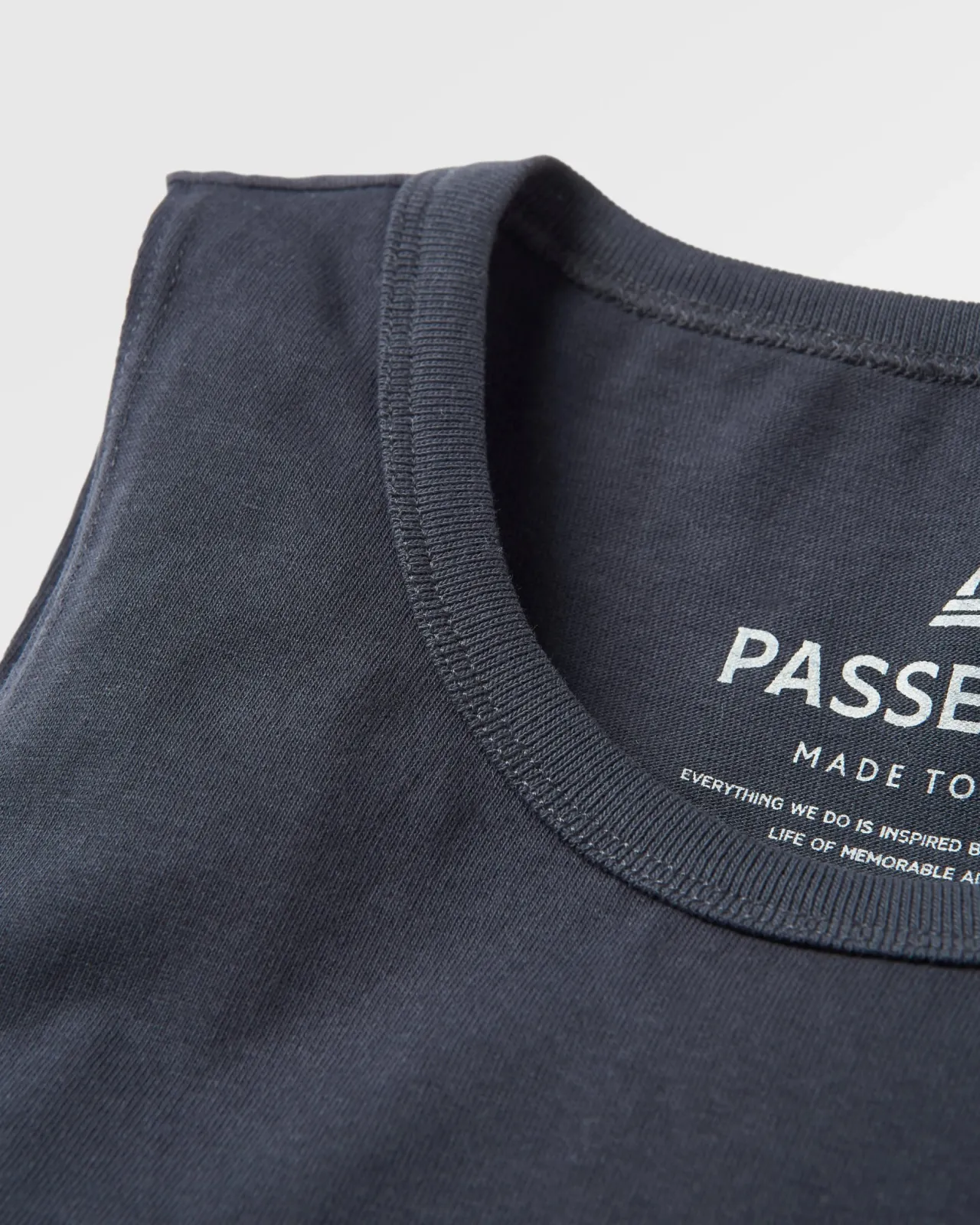 planted_recyceltes_baumwolltop__schwarz_7.webp New Planted Recyceltes Baumwolltop - Damen Tanktops