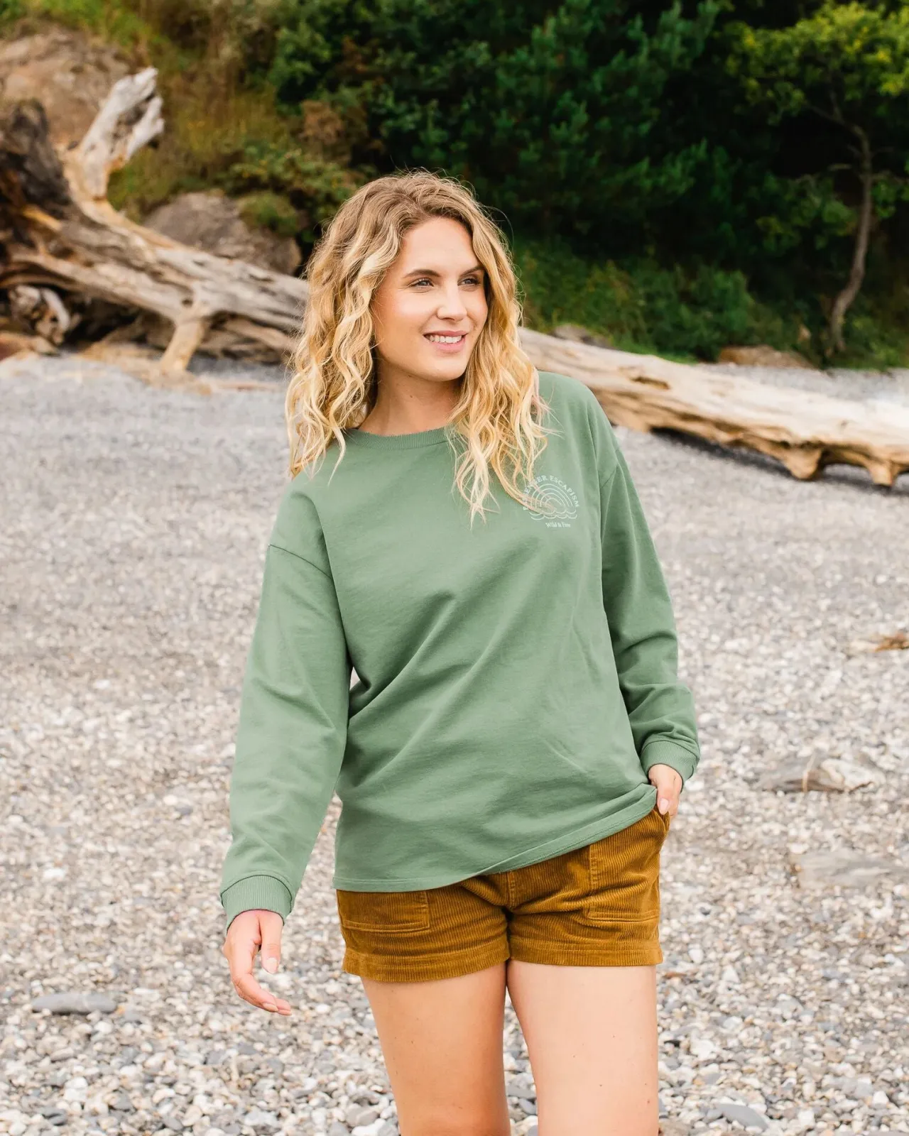 rainbow_recyceltes_baumwolle_oversized_sweatshirt__dunkles_efeu_4.webp Store Rainbow Recyceltes Baumwolle Oversized Sweatshirt - Dunkles Efeu Damen Kapuzenpullover & Sweatshirts