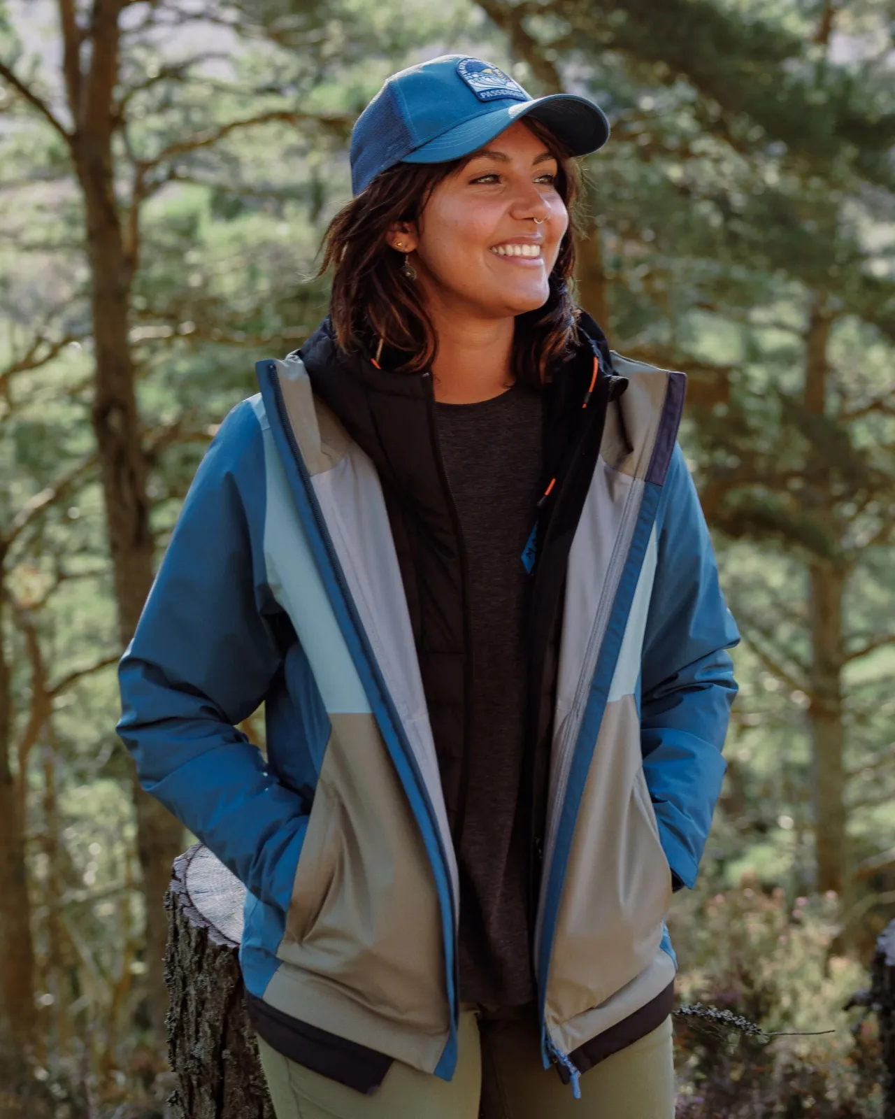 rainstorm_recycelte_wasserdichte_jacke__gezeitenblauarktisstaubige_olive_5.webp Cheap Rainstorm recycelte wasserdichte Jacke - Gezeitenblau/Arktis/Staubige Olive Damen Wasserdicht | Oberteile