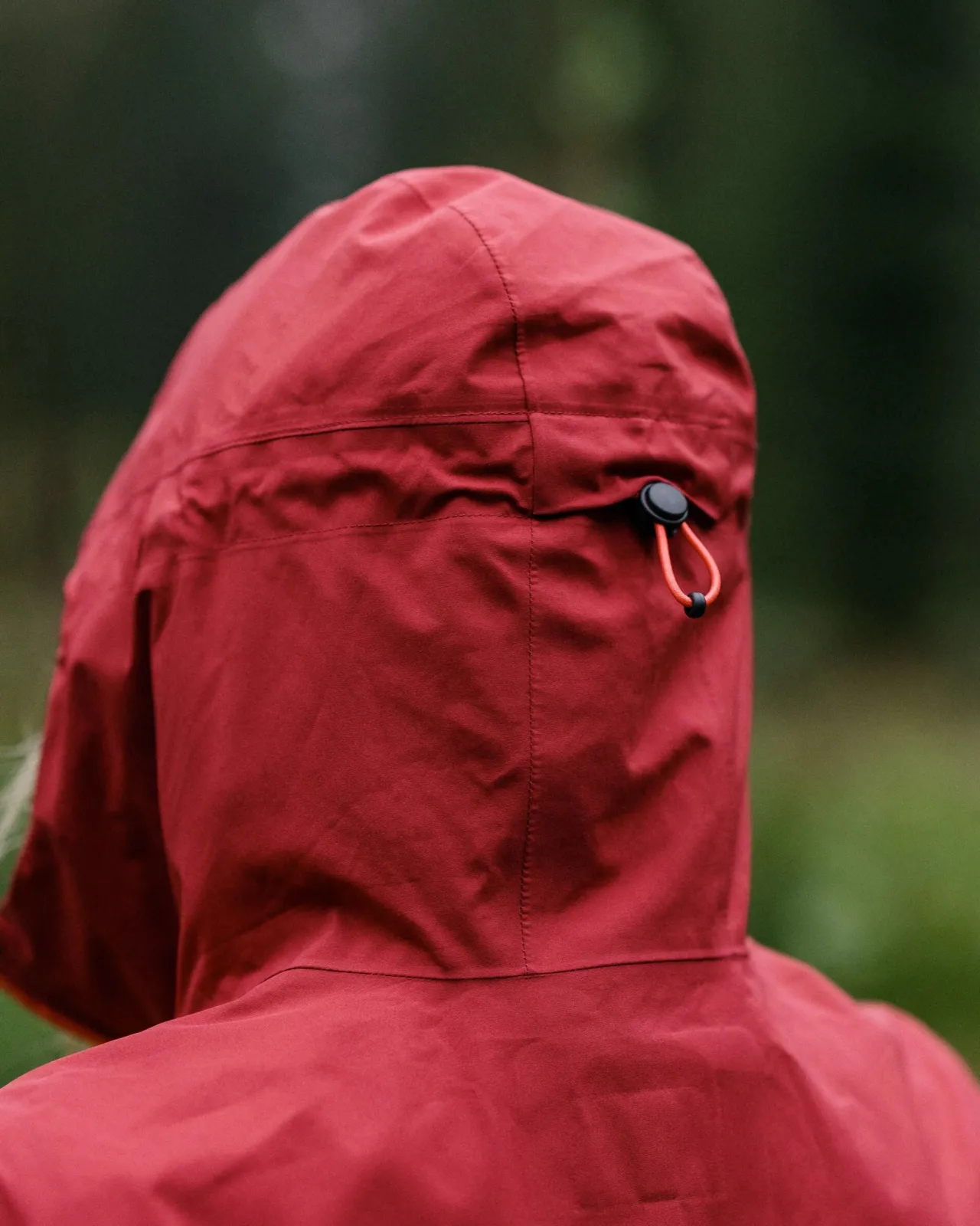 rainstorm_recycelte_wasserdichte_jacke__waldbeerebeere_5.webp Discount Rainstorm recycelte wasserdichte Jacke - Waldbeere/Beere Damen Wasserdicht | Oberteile
