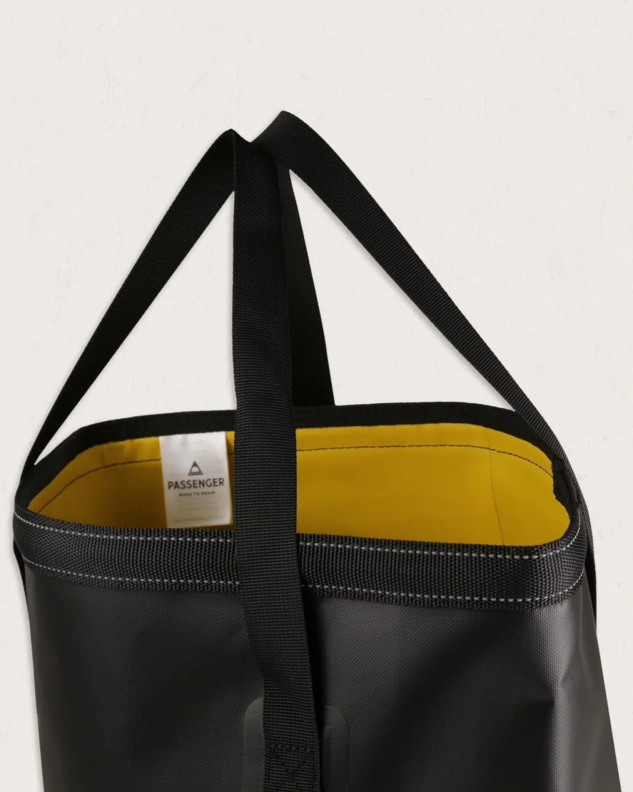 recycelte_eimertasche__schwarz_7.webp Cheap Recycelte Eimertasche - Wasserdichte Taschen | Wasserdichte Taschen