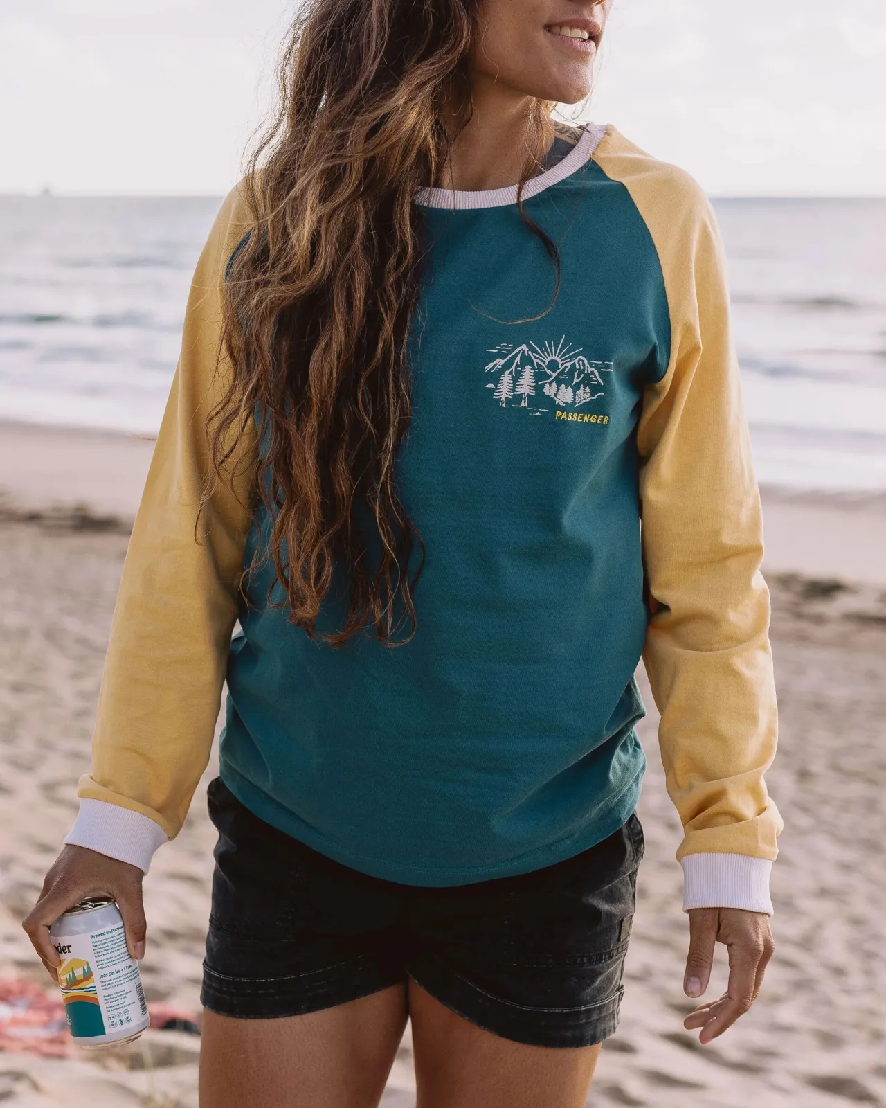 Online Riser 2.0 recyceltes Baumwoll-Langarmshirt - Blaue Koralle Damen Oberteile & T-shirts