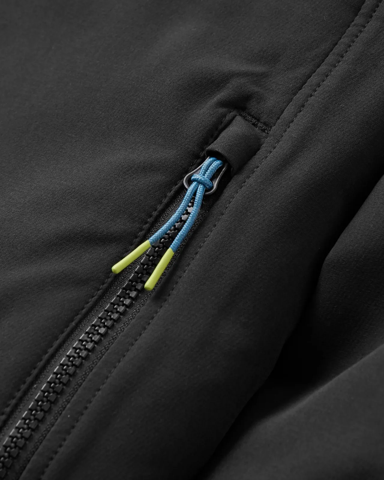 roamer_recycelte_softshelljacke__schwarz_7.webp Hot Roamer Recycelte Softshelljacke - Herren Jacken