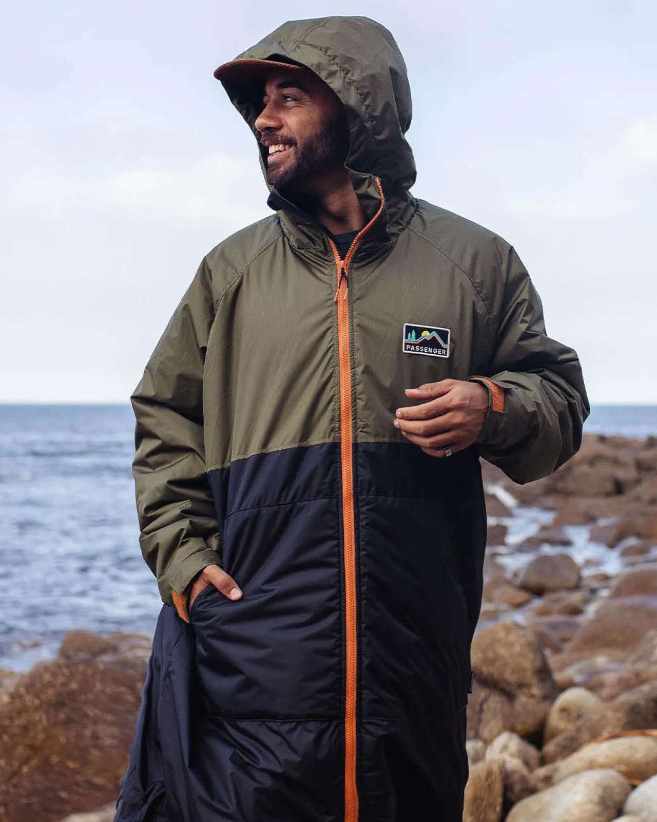 roaming_recycelter_sherpasurfponcho__schwarz_khaki_18.webp Cheap Roaming recycelter Sherpa-Surfponcho - Schwarz/ Khaki Surf-ponchos | Surf-ponchos