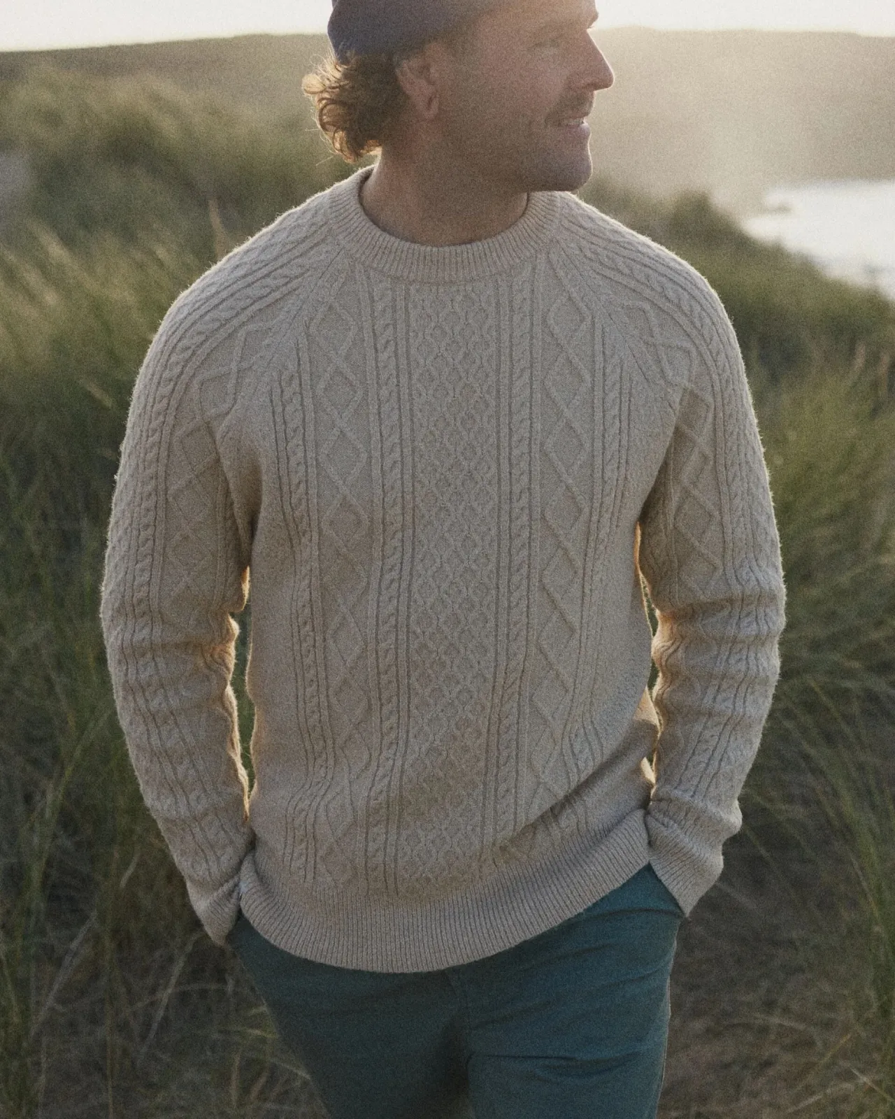 sandbar_kabelstrickpullover__stein_2.webp Best Sandbar Kabelstrickpullover - Herren Strickwaren