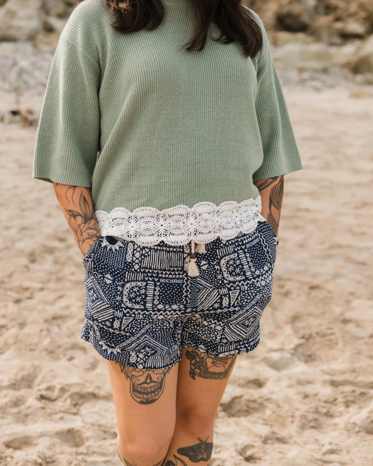 santosa_gewebte_shorts__vintage_patchwork_marineblau_4.webp Shop Santosa Gewebte Shorts - Vintage Patchwork Marineblau Damen Kurze Hosen