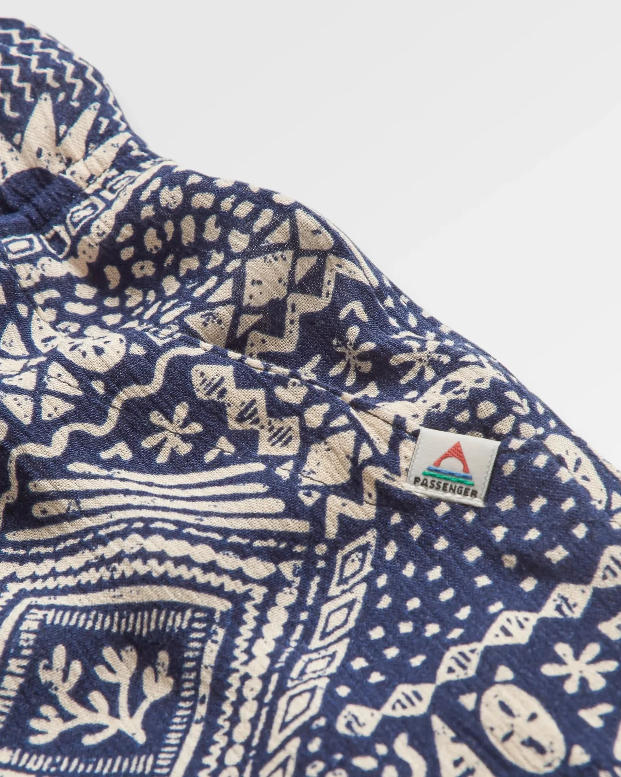 santosa_gewebte_shorts__vintage_patchwork_marineblau_6.webp Shop Santosa Gewebte Shorts - Vintage Patchwork Marineblau Damen Kurze Hosen