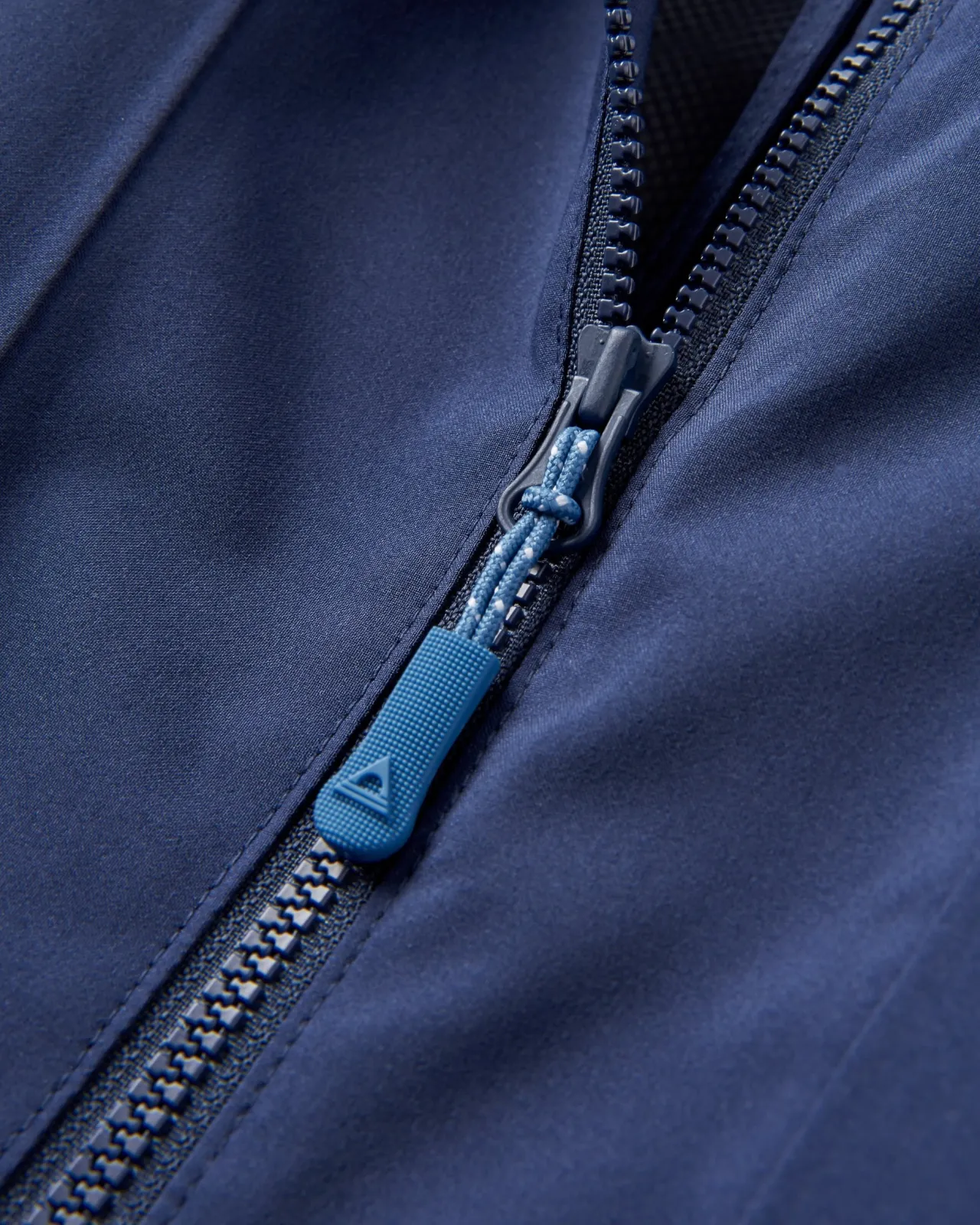skyline_recycelte_wasserabweisender_smock__tiefes_marineblau_8.webp New Skyline Recycelte Wasserabweisender Smock - Tiefes Marineblau Damen Wasserdicht | Oberteile