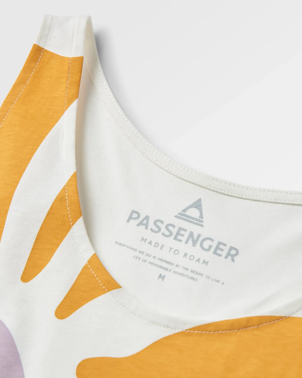 sunsets_biobaumwollweste__marshmallow_5.webp Shop Sunsets Bio-Baumwollweste - Damen Tanktops