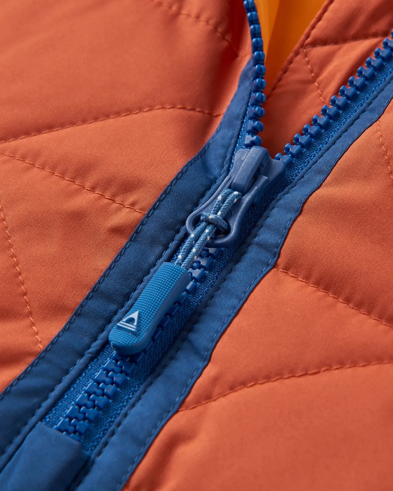 trace_recycyelter_isolierter__windbreaker__verbranntes_orange_7.webp Discount Trace recycyelter isolierter 2.0 Windbreaker - Verbranntes Orange Damen Isoliert | Oberteile