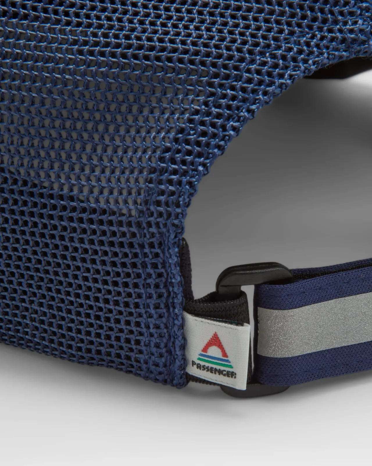 trail_active_trucker_cap__tiefes_marineblau_3.webp Fashion Trail Active Trucker Cap - Tiefes Marineblau Herren Accessoires | Kappen & Hüte