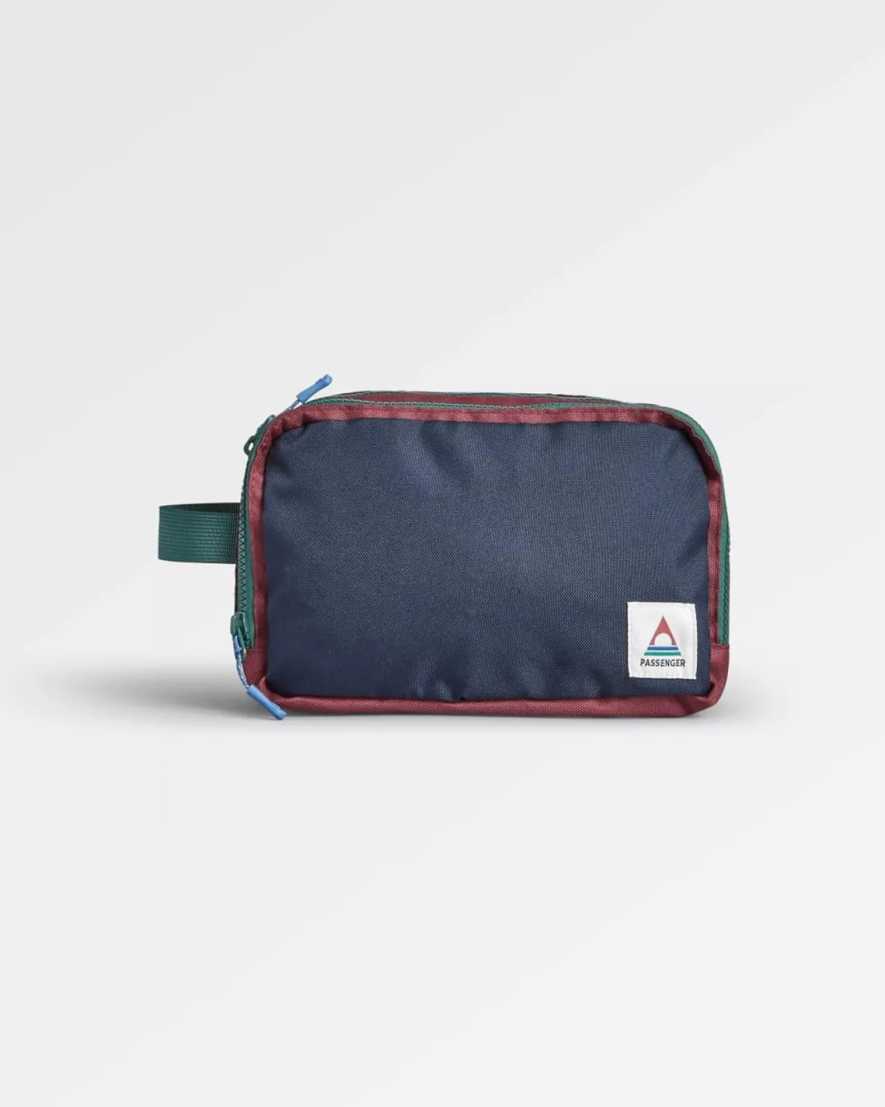 Cheap Travel Waschtasche aus recyceltem Material - Samba/ Tiefes Marineblau Waschkits | Surfzubehör