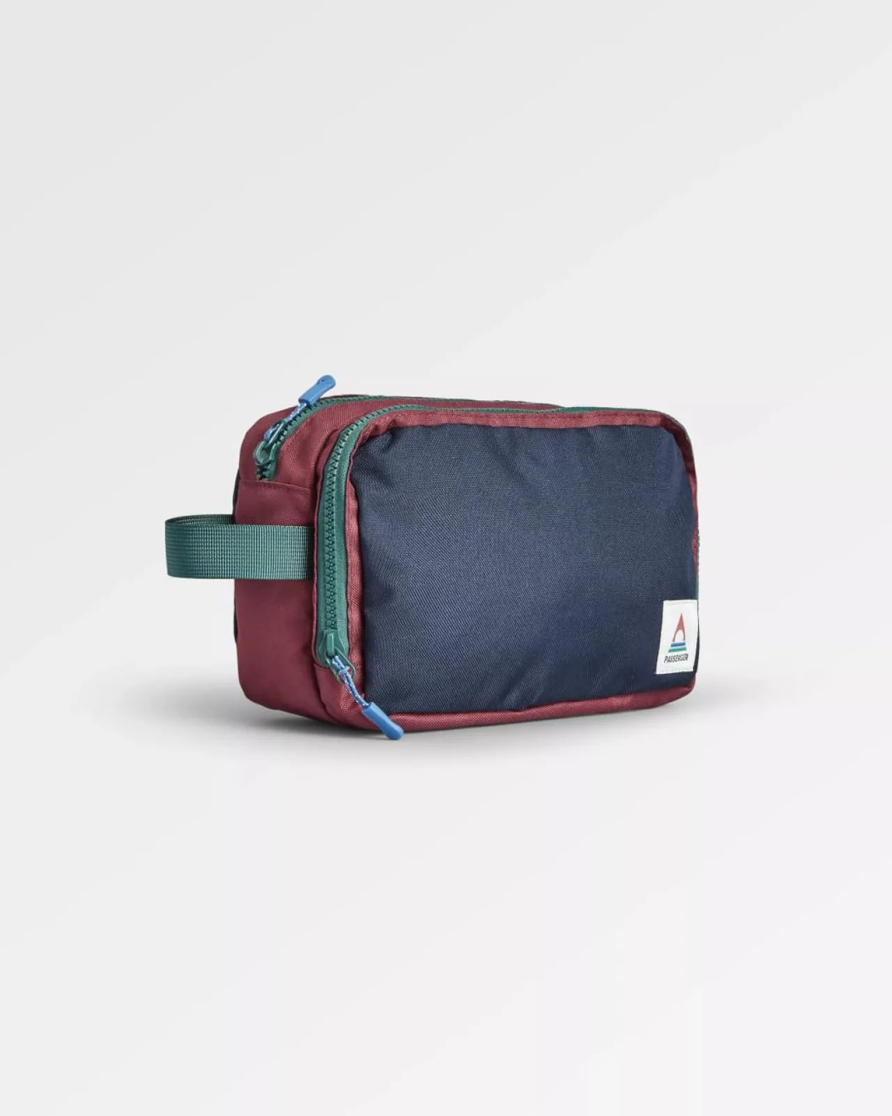 Cheap Travel Waschtasche aus recyceltem Material - Samba/ Tiefes Marineblau Waschkits | Surfzubehör