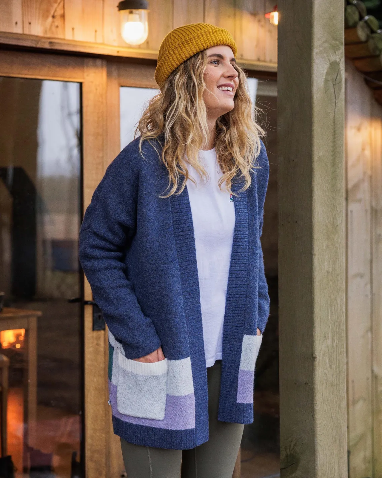 vista_recycelter_strickcardigan__dunkler_denim_2.webp Discount Vista Recycelter Strickcardigan - Dunkler Denim Damen Strickwaren