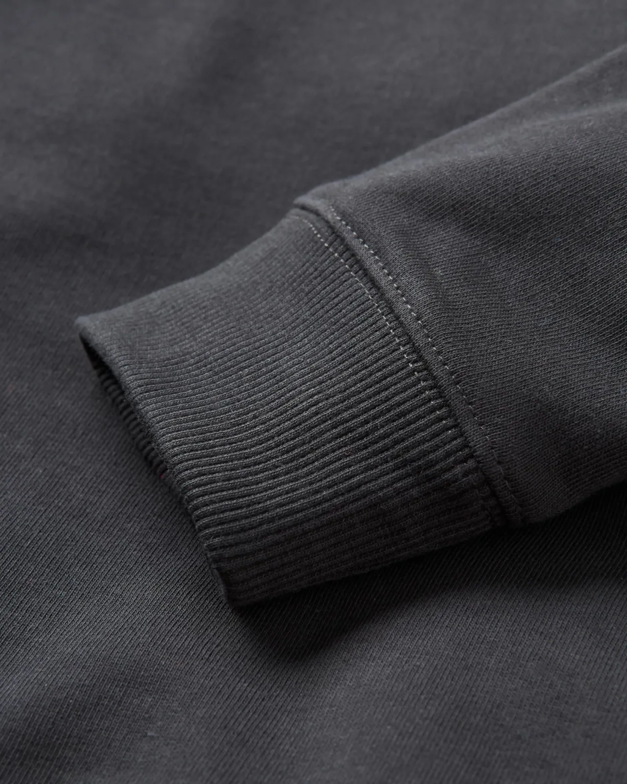 vita_biobaumwollsweatshirt__schwarz_5.webp Outlet Vita Bio-Baumwoll-Sweatshirt - Herren Kapuzenpullover & Sweatshirts