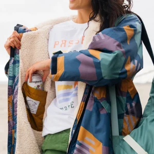 Store Waves Recycelter Sherpa Gefütterter Surf Poncho - Tiefblaues Camo Surf-ponchos | Surf-ponchos
