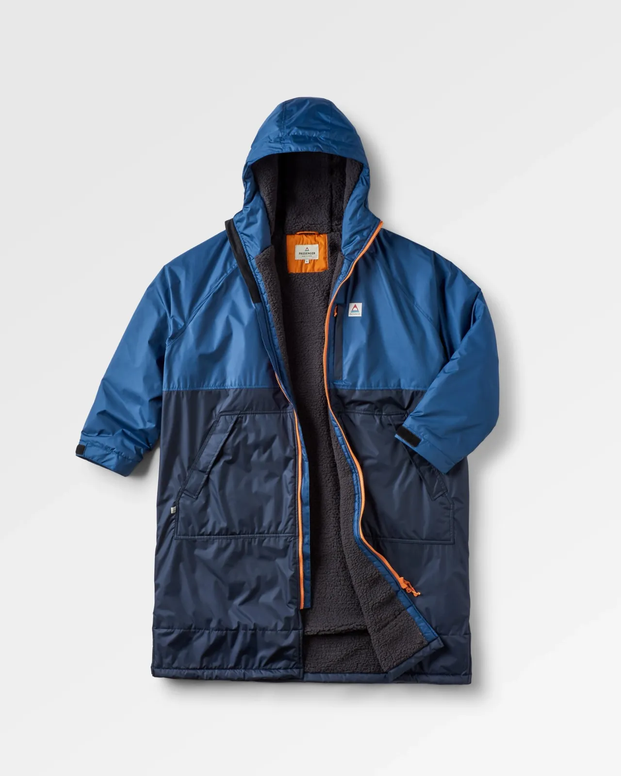 Discount Waves Recycelter Sherpa Gefütterter Surf-Poncho - Dunkles Denim/ Tiefes Marineblau Surf-ponchos | Surf-ponchos